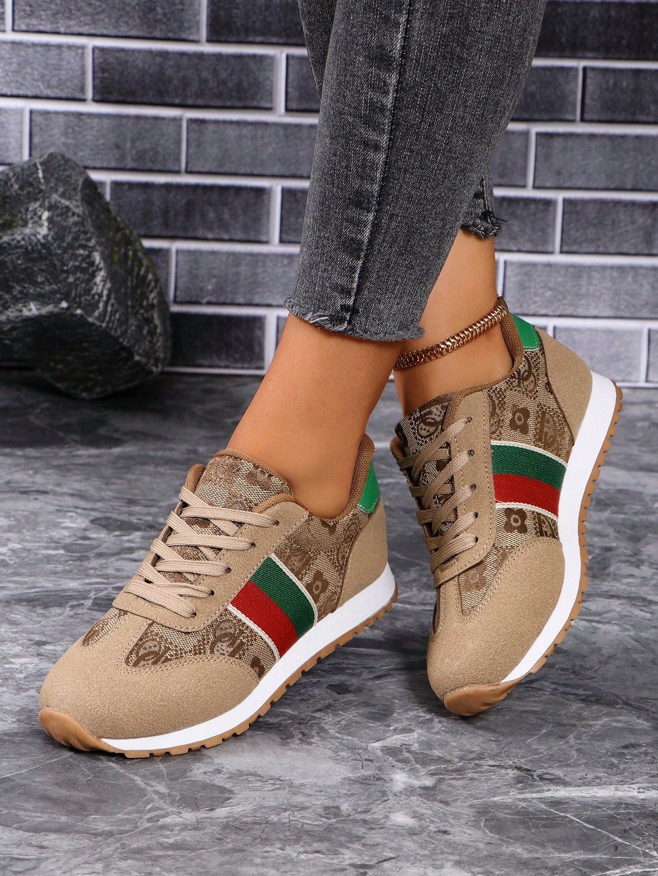 Fashionable Women's Athletic Sneakers, Non-Slip, Comfortable, Anti-Aging, Casual Sports Shoes, 2024 Spring/Summer New Arrival