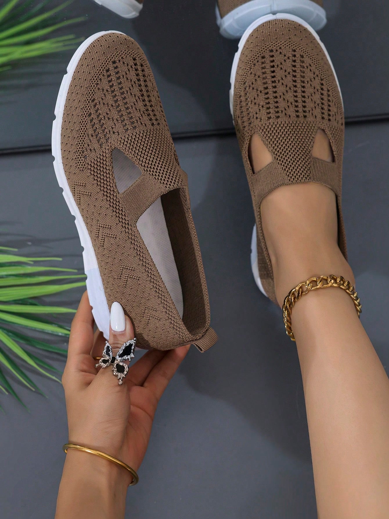 New Spring Women's Breathable Casual Shoes, Soft Sole Athletic Walking Sneakers In Dark Blue And Ginger Brown