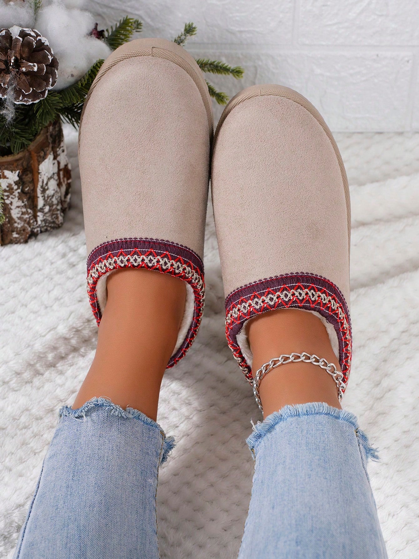 Women's Thick Platform Snow Boots Winter New Style, Outdoor, Increased Height, Thermal Lined, Leather & Fluffy Combination, Rounded Toe, Half Slippers, Fluffyry Shoes For Women