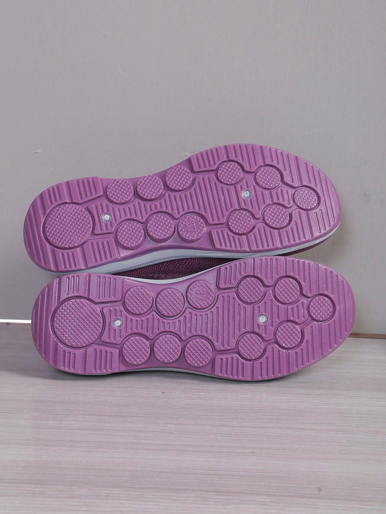 2024 New Women's Fashion Casual Sneakers, Lightweight Soft Bottom Running Shoes