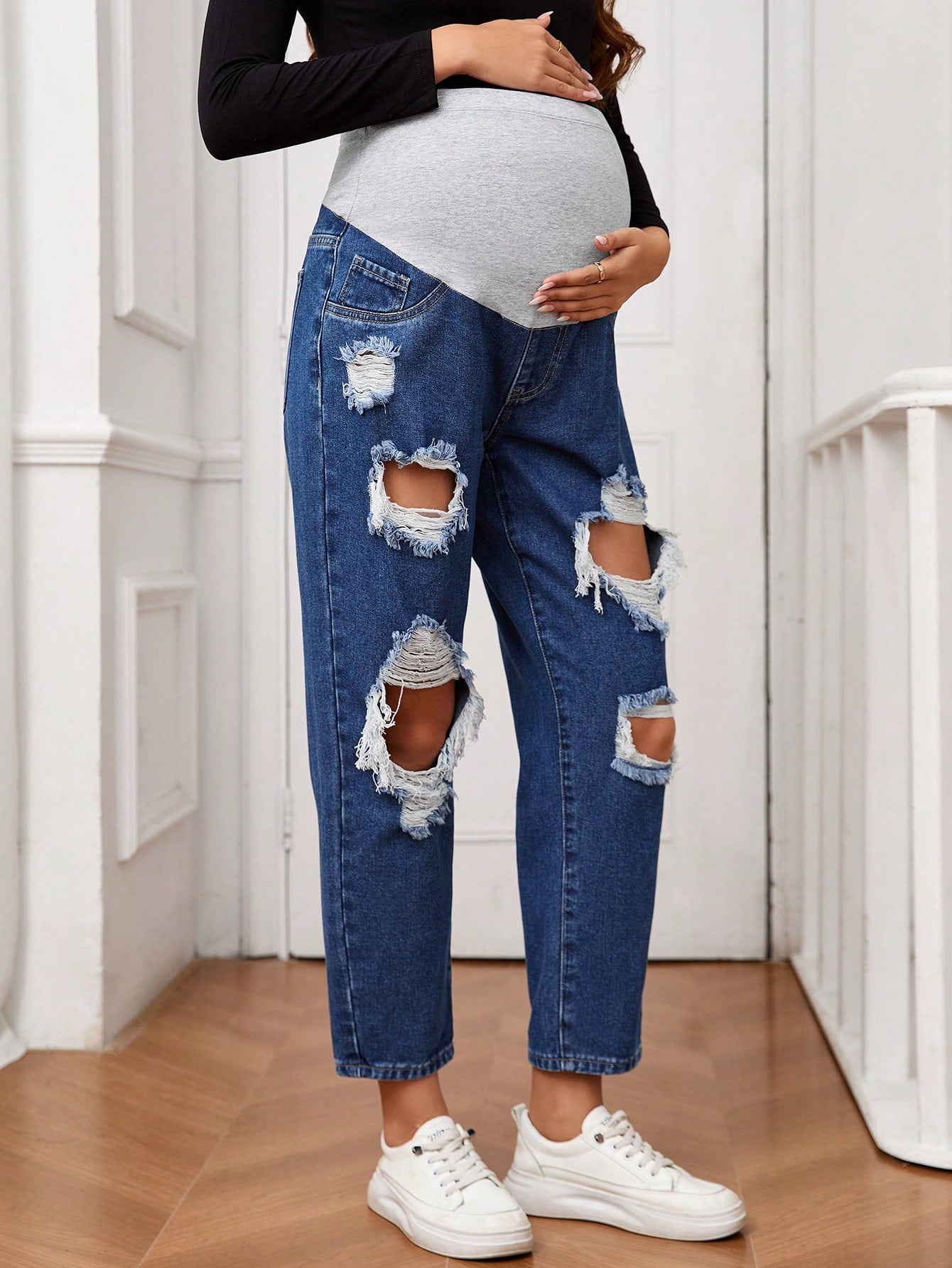 Pregnant Women's Daily Simple Solid Color Ripped Jeans For Maternity