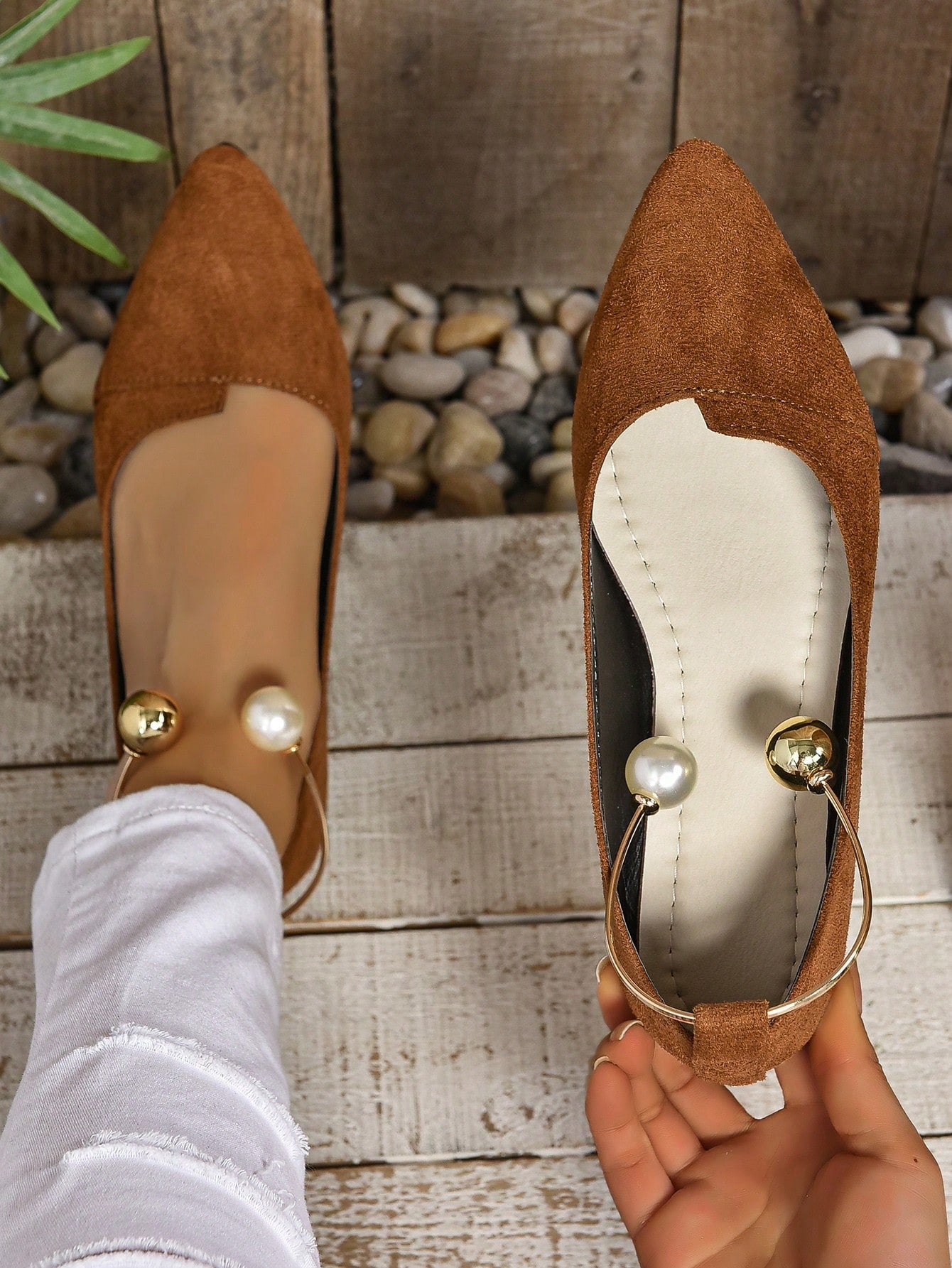 Ladies' Stylish Metal Ring Decoration Lotus Pink Pointed Toe Shoes