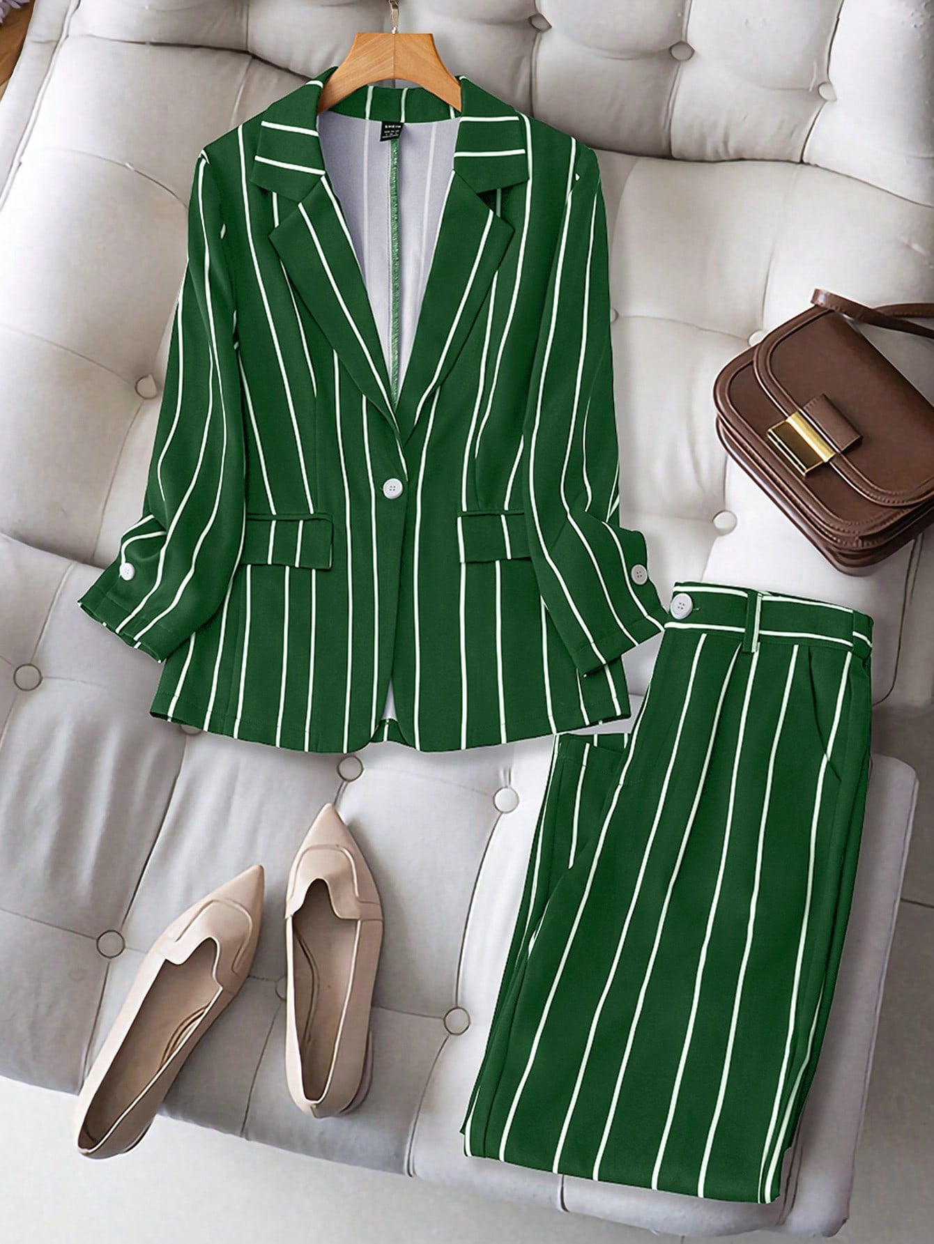 Raffinéa Women's Striped Print Single-Breasted Long Sleeve Blazer And Pocket Pant Elegant Suit Set