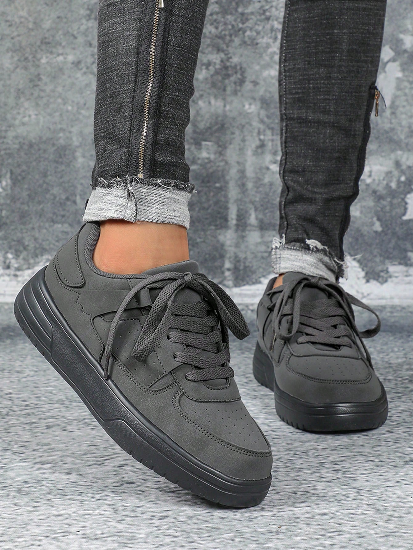 Comfortable & Fashionable, Retro Stylish, Outdoor Casual Shoes, City Series, White & Peach Pink Patchwork Black Shoes, Couples, Commute, Fitness, Travel, Round Toe, Low-Top, Multifunctional, Holiday Gift, Ladies Sports Shoes