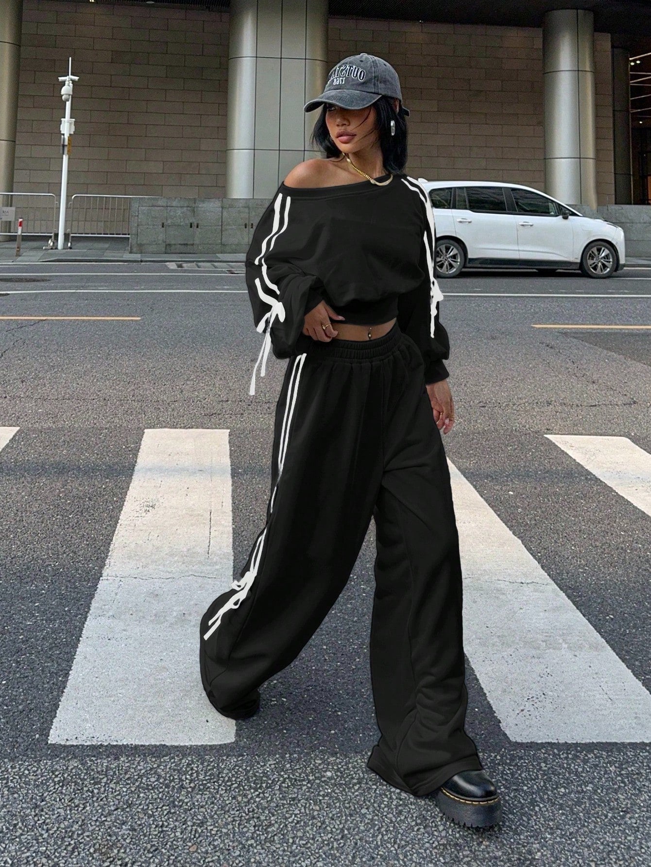 Muchic Navy Blue Women Sports Cropped Sweatshirt And Sweatpant Set With Side Stripe