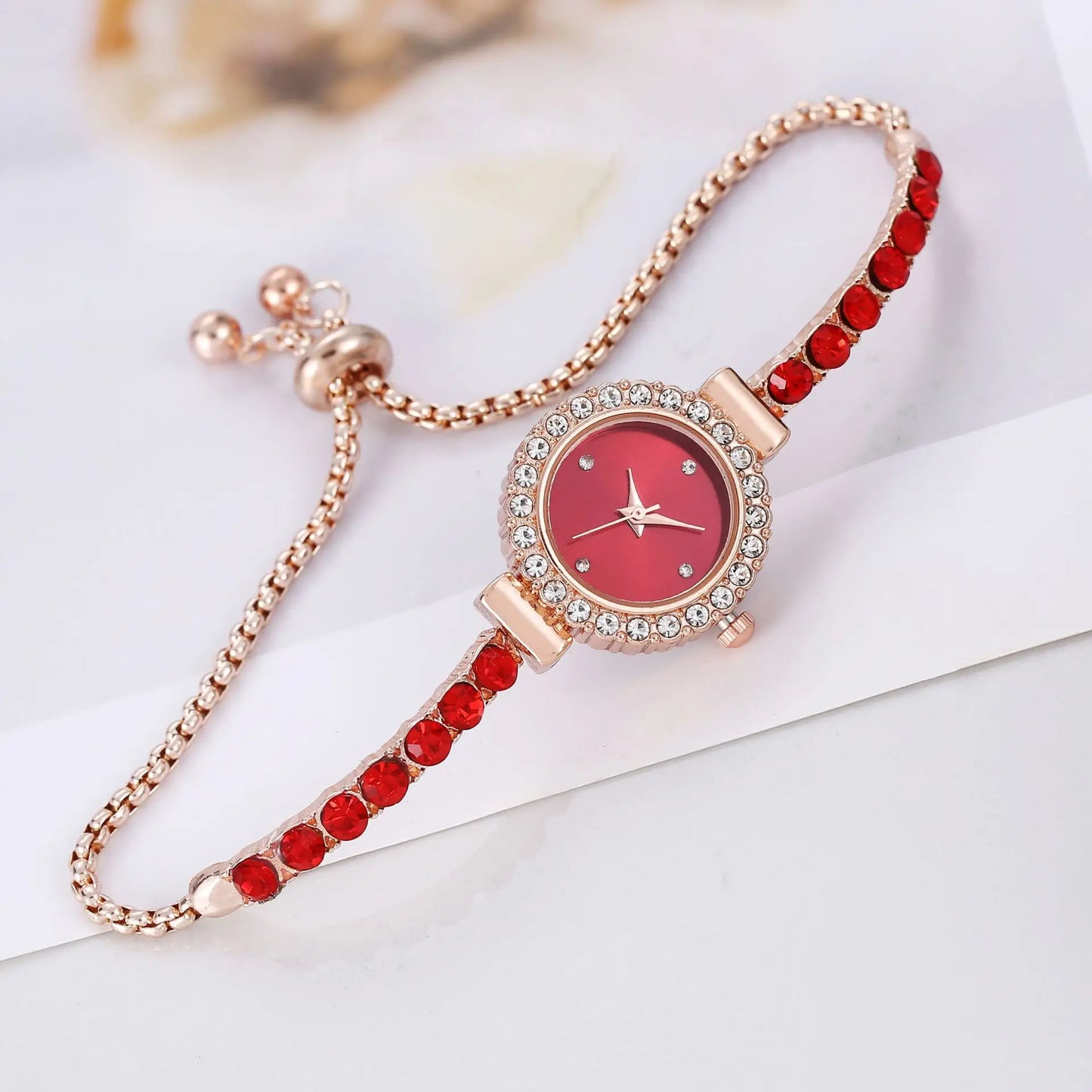 Women's Watches Fashion Exquisite Small Dial Bracelet Analog Quartz Watch(Box Not Included )