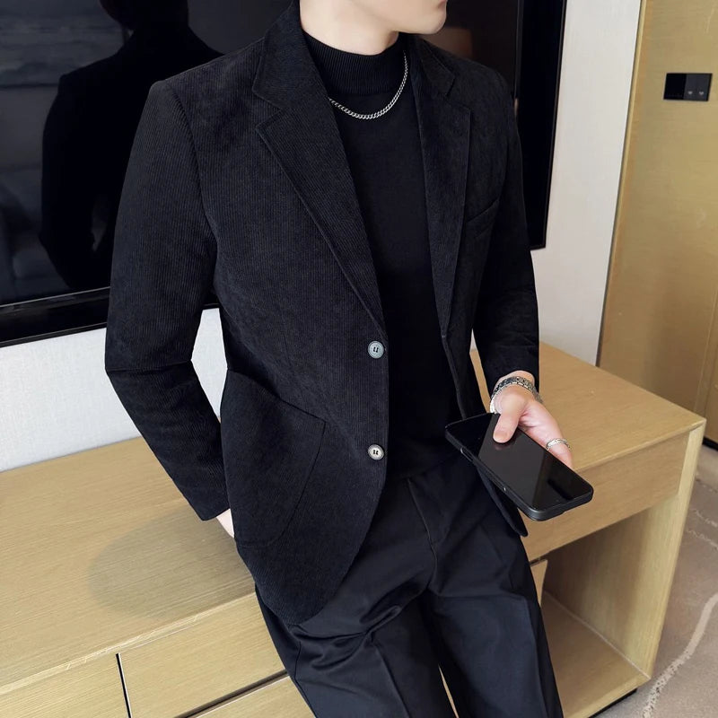 Corduroy suits are high-end, fashionable, cool and versatile. They are suitable for casual banquets, shopping, traveling, autumn