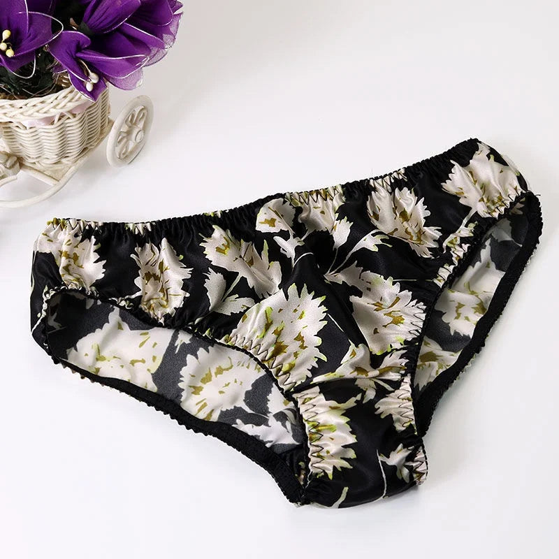 Silk Underwear Women's Large Size XXL e Breathable Antibacterial Low Waist Comfortable Innerwear Daily Use Cartoon Pat...