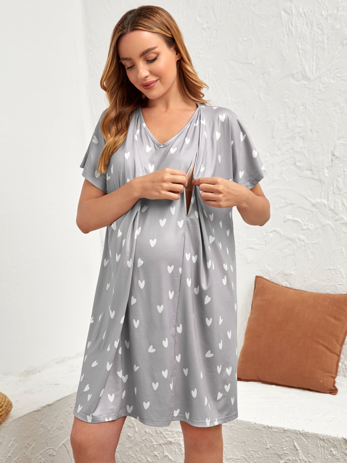 Maternity Heart Print Batwing Sleeve Nursing Nightdress For Mother