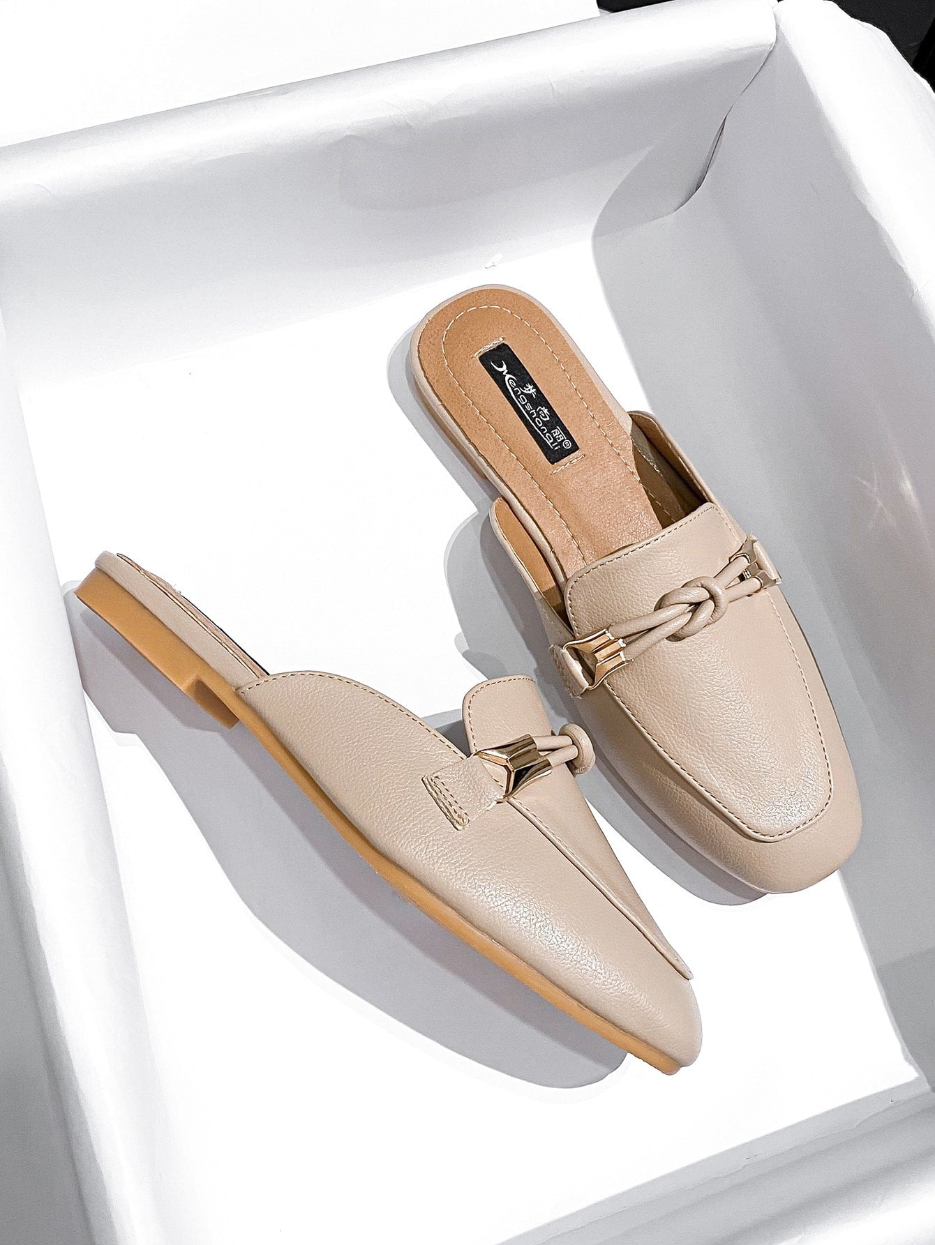 Mengshangli Women's Slip-On Mule Shoes With Metallic Decor, Half- Flat Sole Fashionable Slouchy Shoes