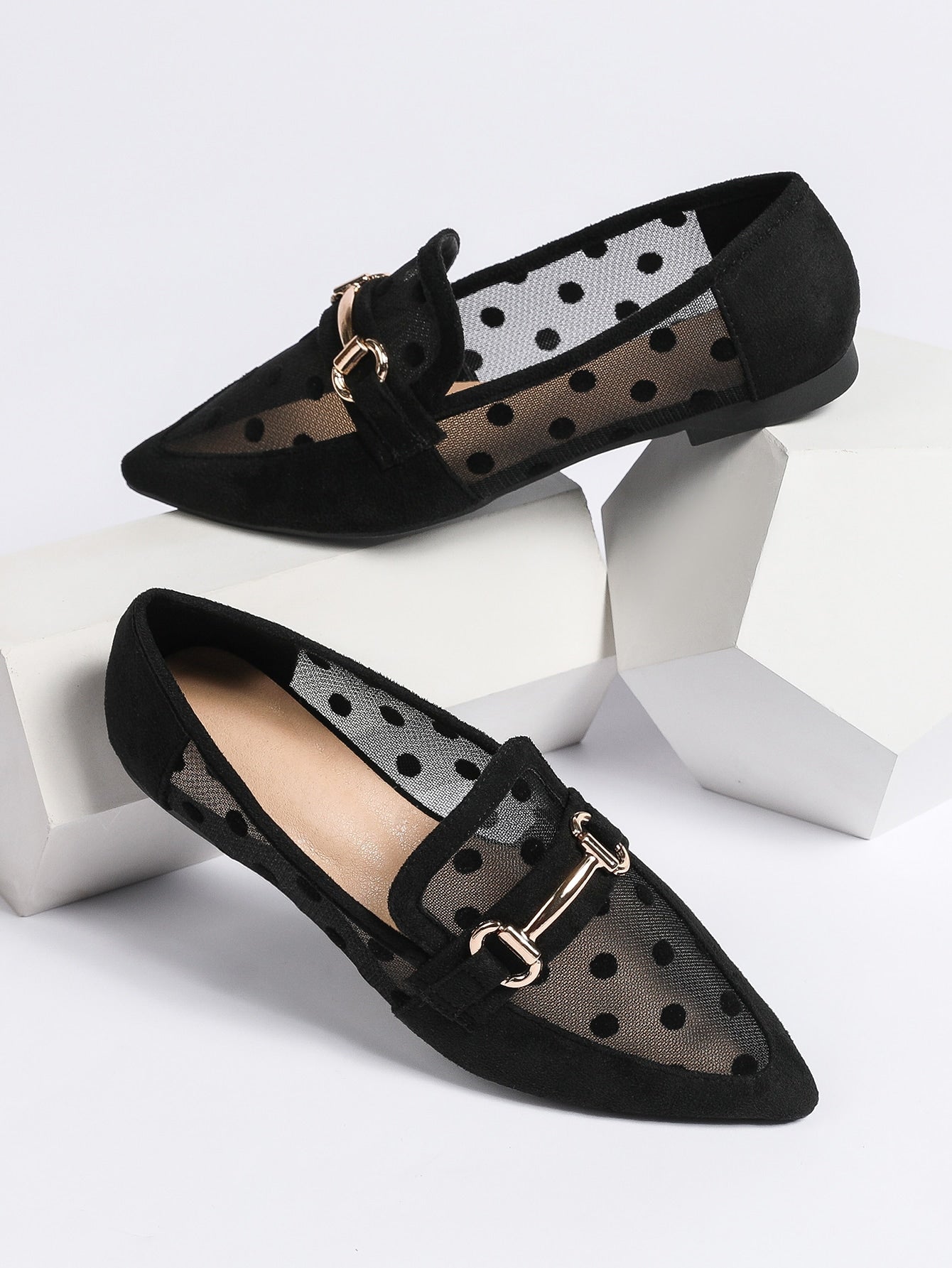 Women Breathable Polka Dot Snaffle Decor Point Toe Flats, Fashionable Outdoor Mesh Loafer Flats