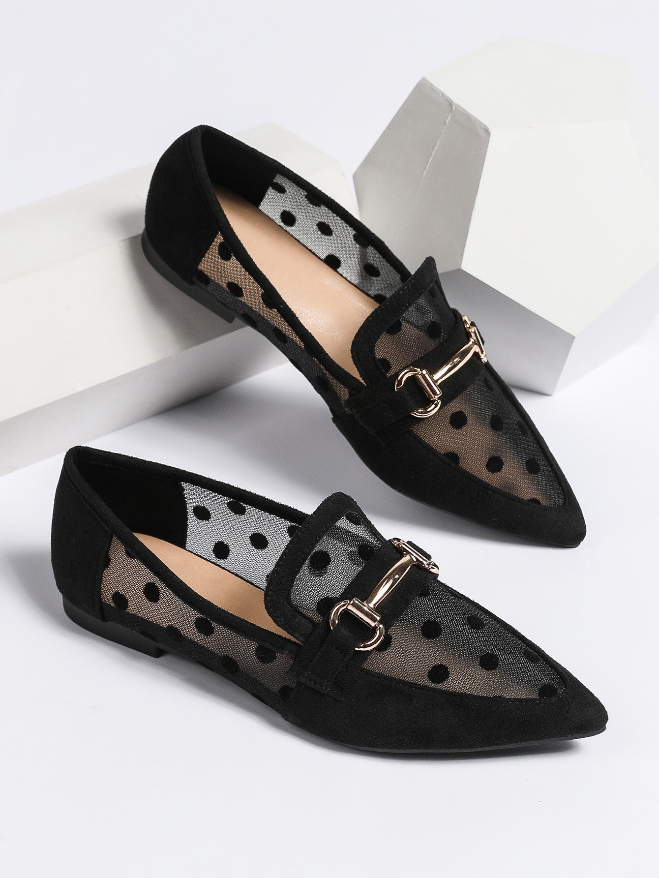Women Breathable Polka Dot Snaffle Decor Point Toe Flats, Fashionable Outdoor Mesh Loafer Flats