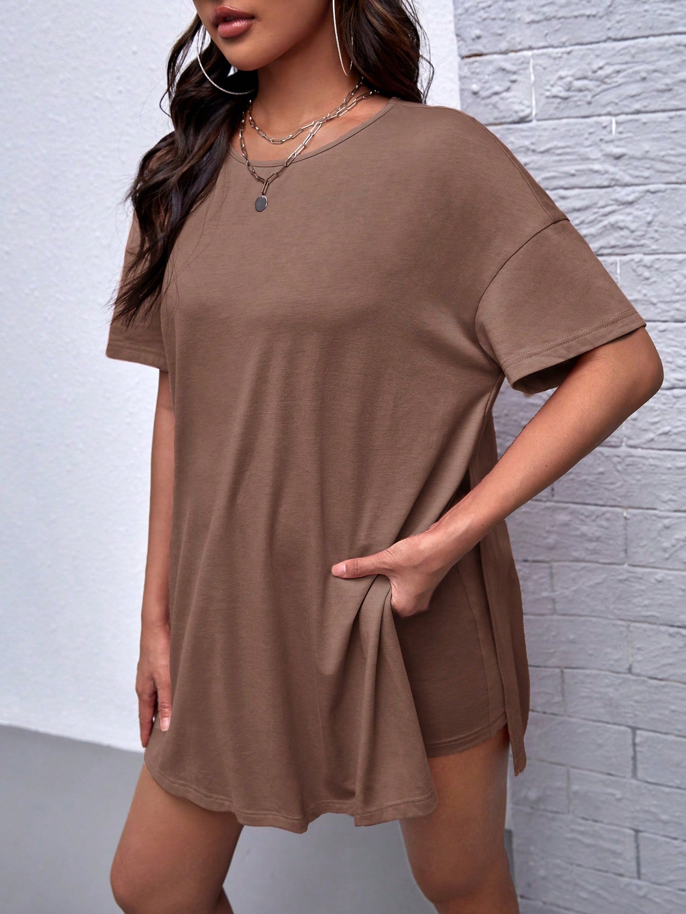 Maternity Solid Split Hem Tee & Biker Shorts