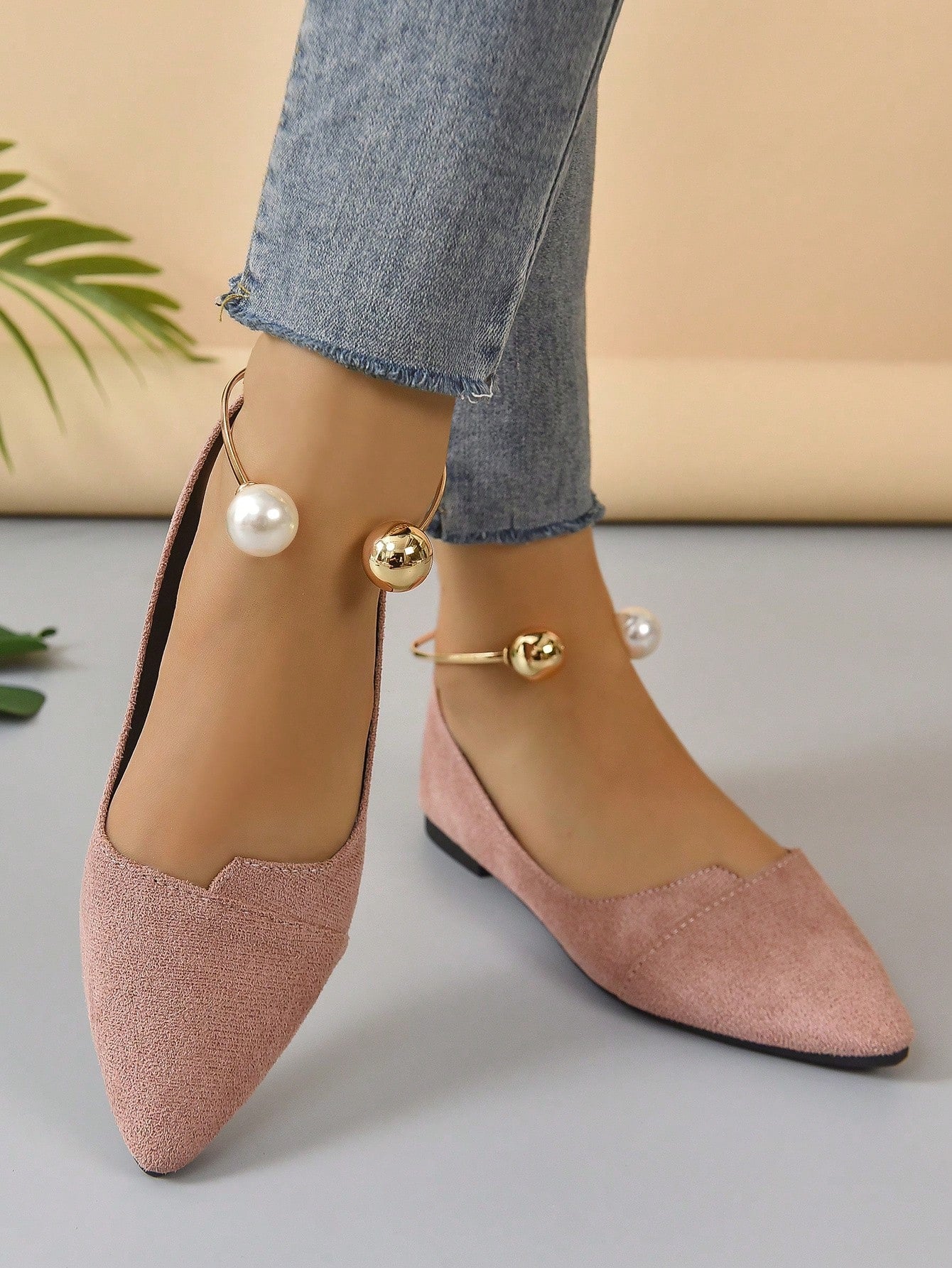 Ladies' Stylish Metal Ring Decoration Lotus Pink Pointed Toe Shoes