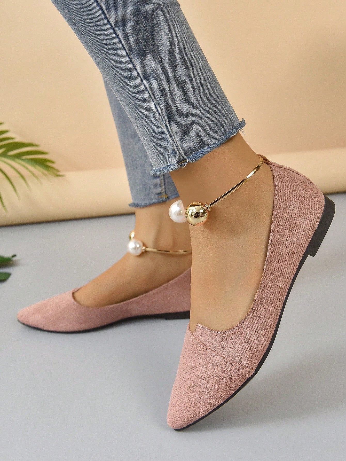 Ladies' Stylish Metal Ring Decoration Lotus Pink Pointed Toe Shoes