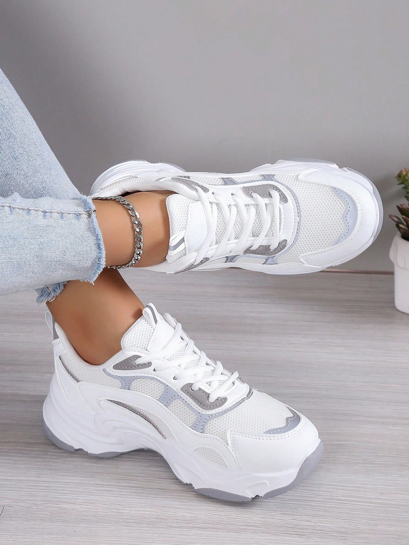 Women Round Toe Lace-Up Color Block Mesh Breathable Comfortable Fashionable Casual Thick Sole Sneakers, Versatile White Shoes For Women