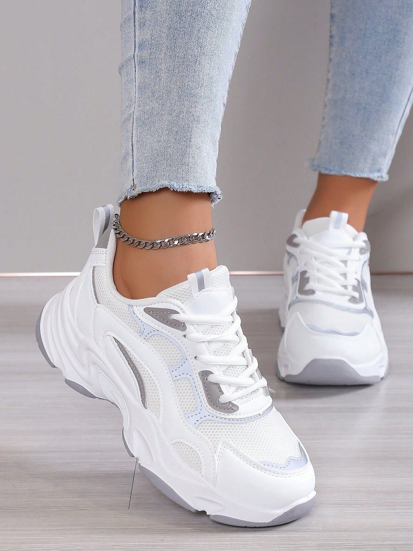 Women Round Toe Lace-Up Color Block Mesh Breathable Comfortable Fashionable Casual Thick Sole Sneakers, Versatile White Shoes For Women