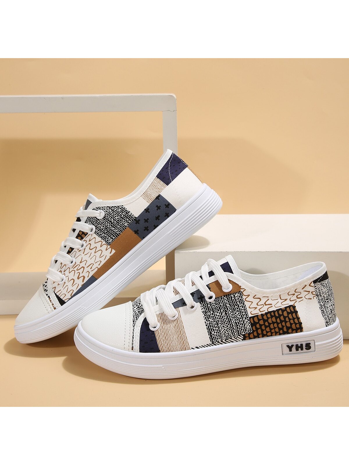 Fashionable Sports & Casual Breathable Lightweight Anti-Slip Flat Lace-Up Canvas Shoes, Spring/Autumn White Shoes For Women