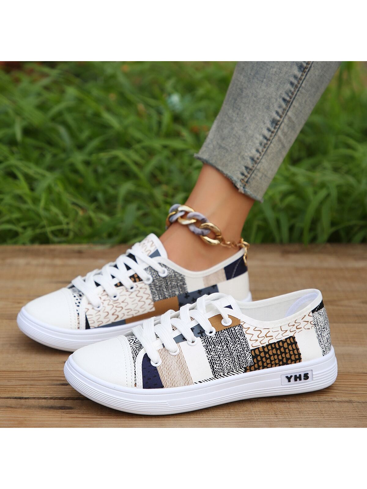 Fashionable Sports & Casual Breathable Lightweight Anti-Slip Flat Lace-Up Canvas Shoes, Spring/Autumn White Shoes For Women