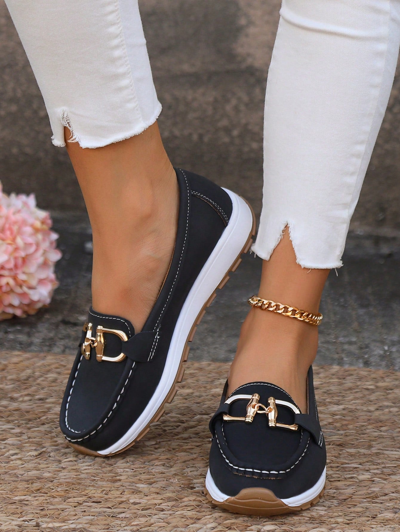 2024 Spring/Summer Hollow New Loafers Middle Aged & Older Women Shoes Soft Bottom Wedge Breathable Sandals