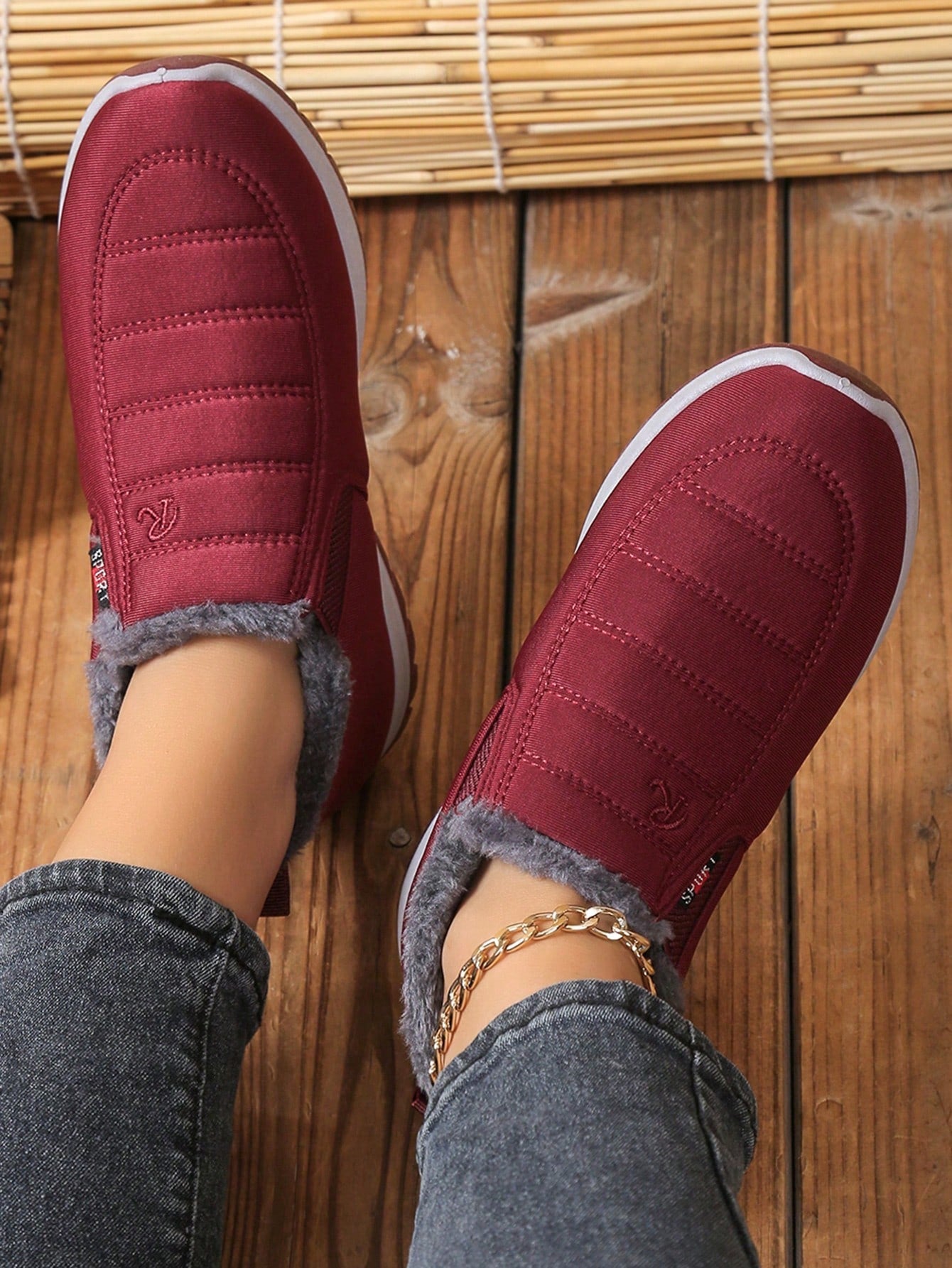 Women's Fashion Soft Bottom Slip-On Snow Boots, Warm & Thick Thermal Lined Ankle Snow Boots, Winter Sports Shoes, Black