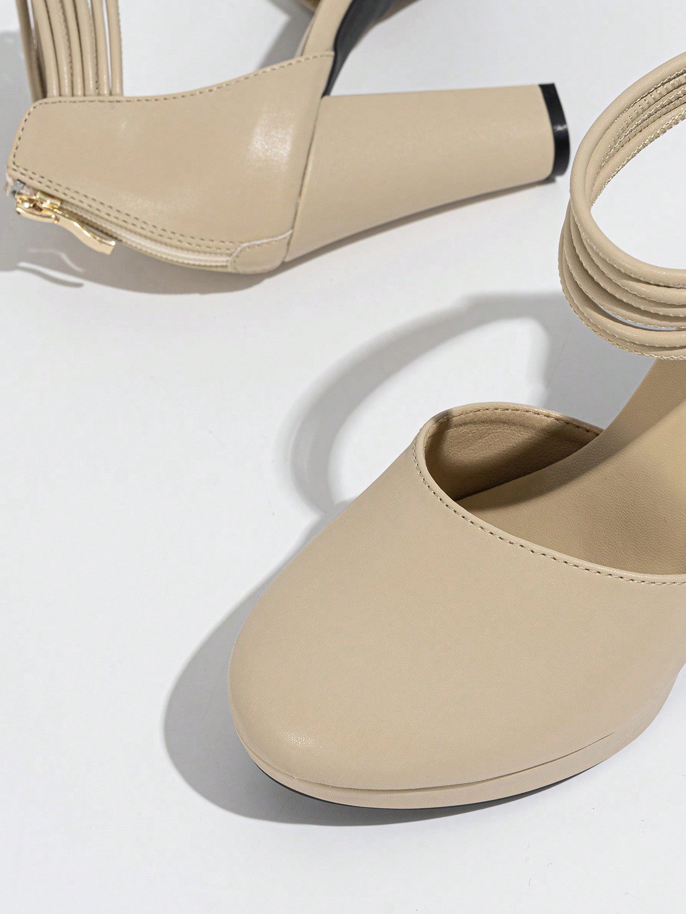 Women's Round Toe High Heeled Shoes With Strap, Platform And Thick Heel, Elegant, Comfortable, Versatile For Vacation, Christmas And Daily Wear