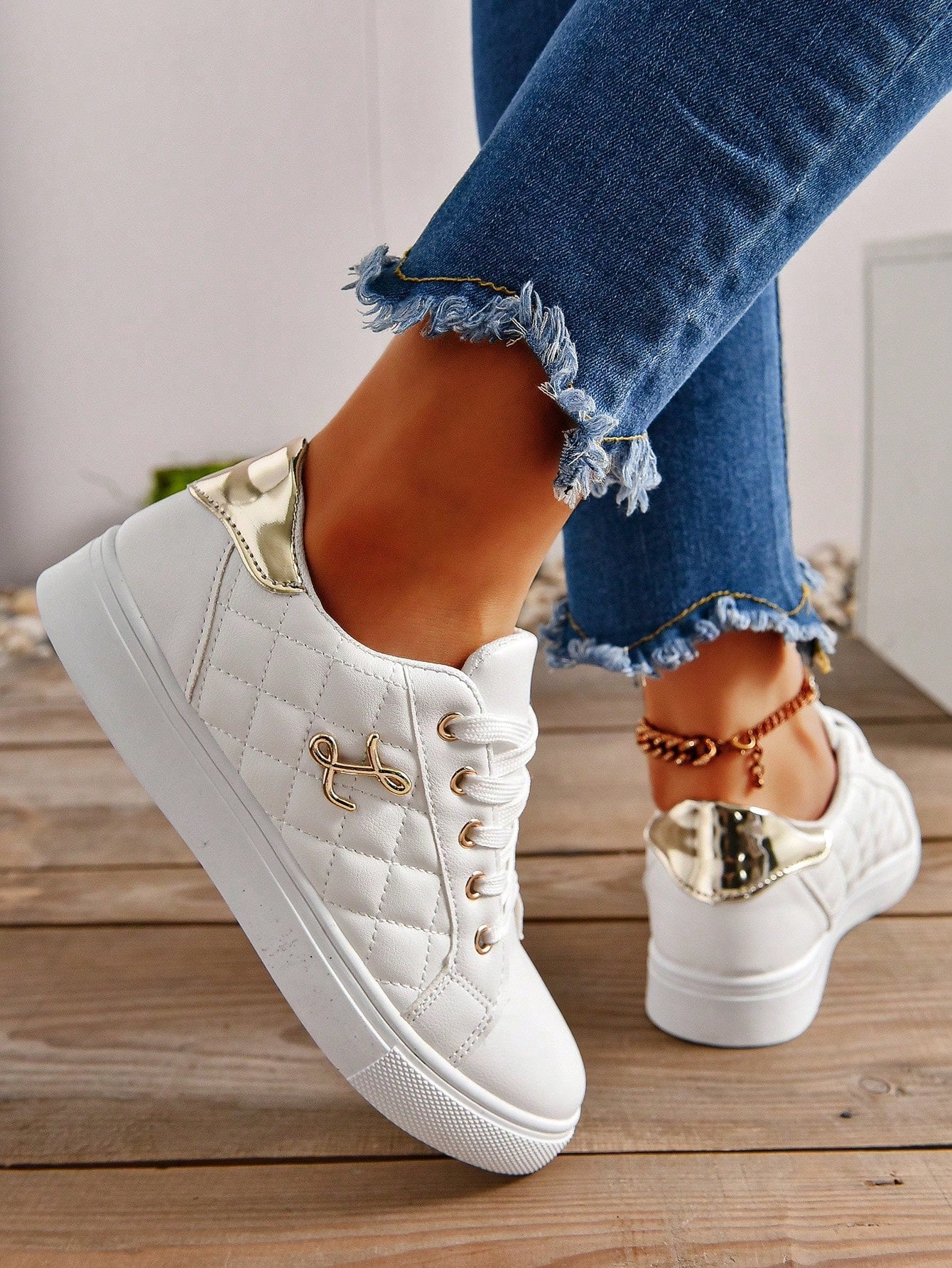 Spring/Summer/Autumn White Lace-Up Versatile Lightweight Shoes - Soft Bottom Sports Shoes - All-Match Casual Shoes - Student Shoes - Uncommon Personality - Women's Flat Shoes, Shoes For Women