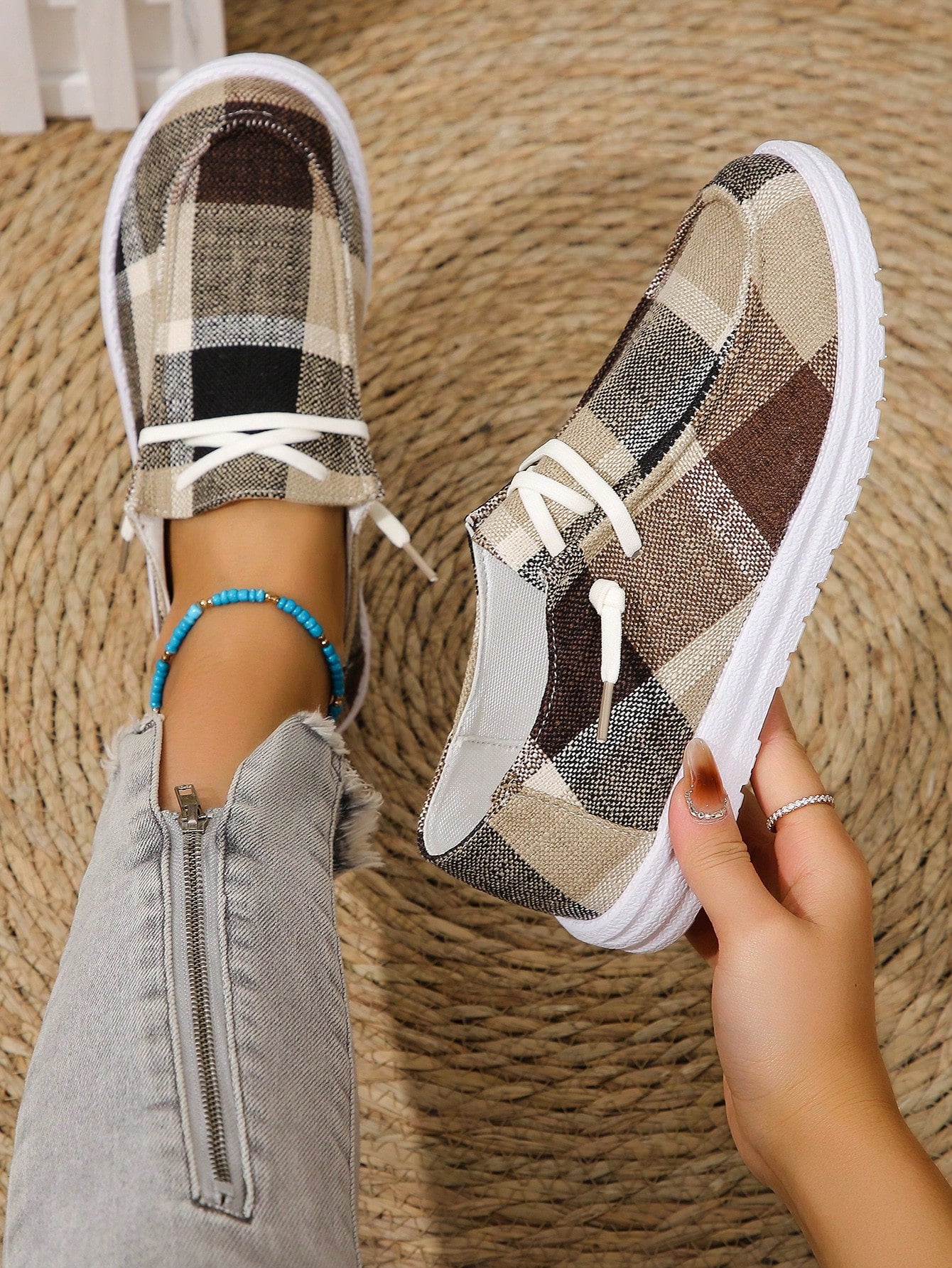 Casual Multi-Color Lightweight Winter Outdoor Sports Shoes, Women's Canvas Material Lace-Up Warm Thermal Lined Flat Leisure Sneakers