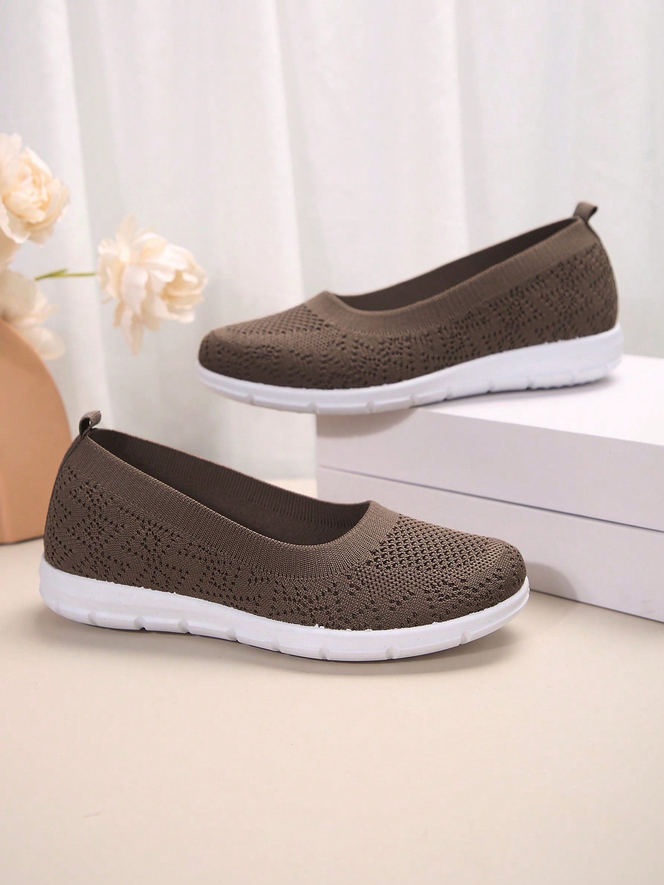 New Spring Women's Breathable Casual Shoes, Soft Sole Athletic Walking Sneakers In Dark Blue And Ginger Brown