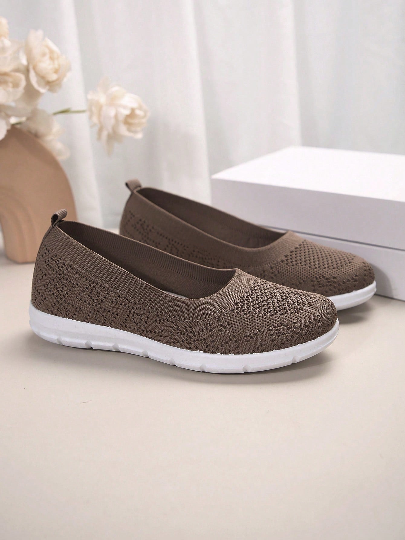 New Spring Women's Breathable Casual Shoes, Soft Sole Athletic Walking Sneakers In Dark Blue And Ginger Brown
