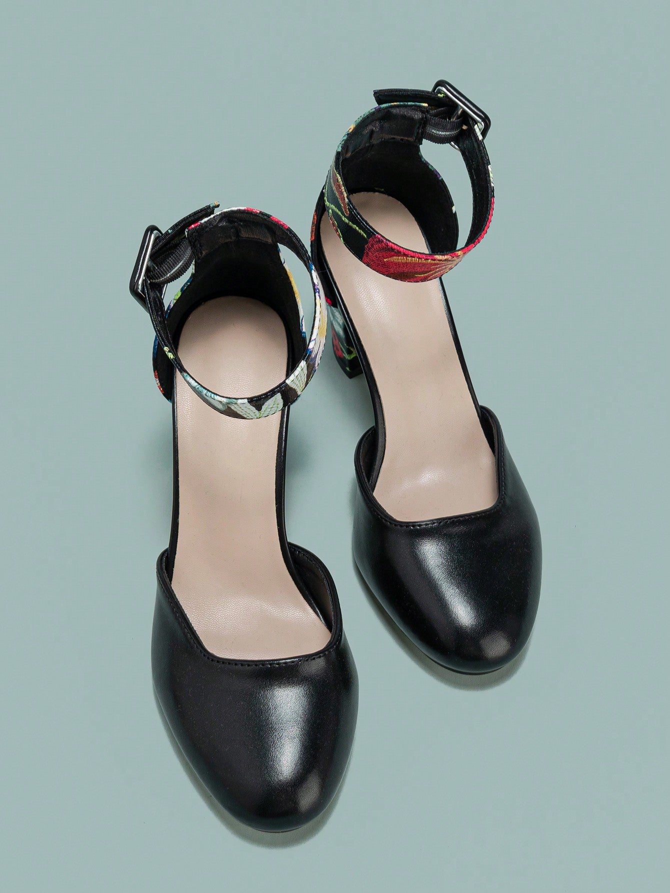 Women's Spring & Summer Chunky High Heel Shoes With Hollow Out And Printed Design