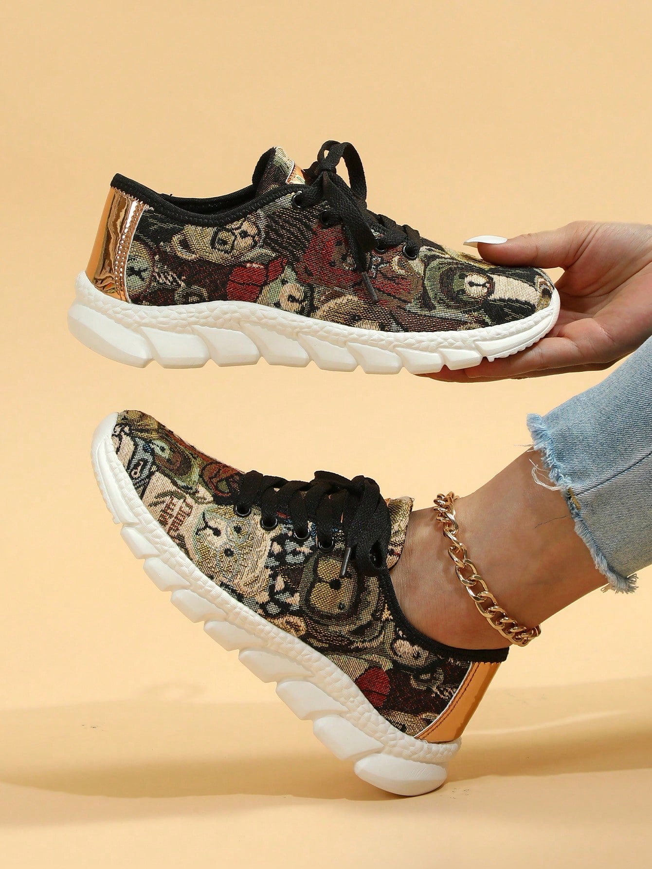 Multicolor Camouflage Teddy Bear Cute Design Sports Walking Shoes For Men And Women, School Shoes