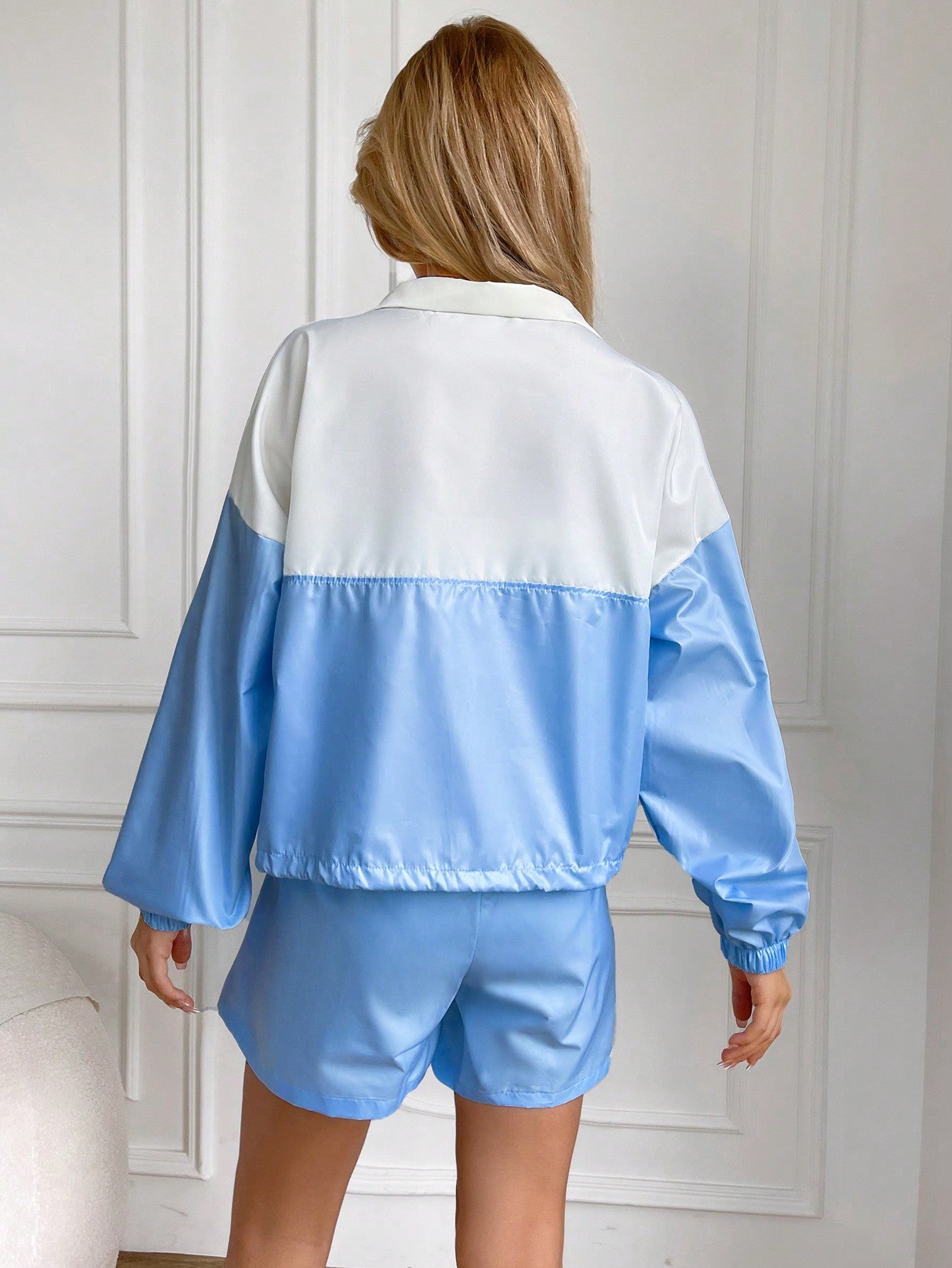 Women's Contrast Zip Half-Fly Jacket And Shorts Tracksuit