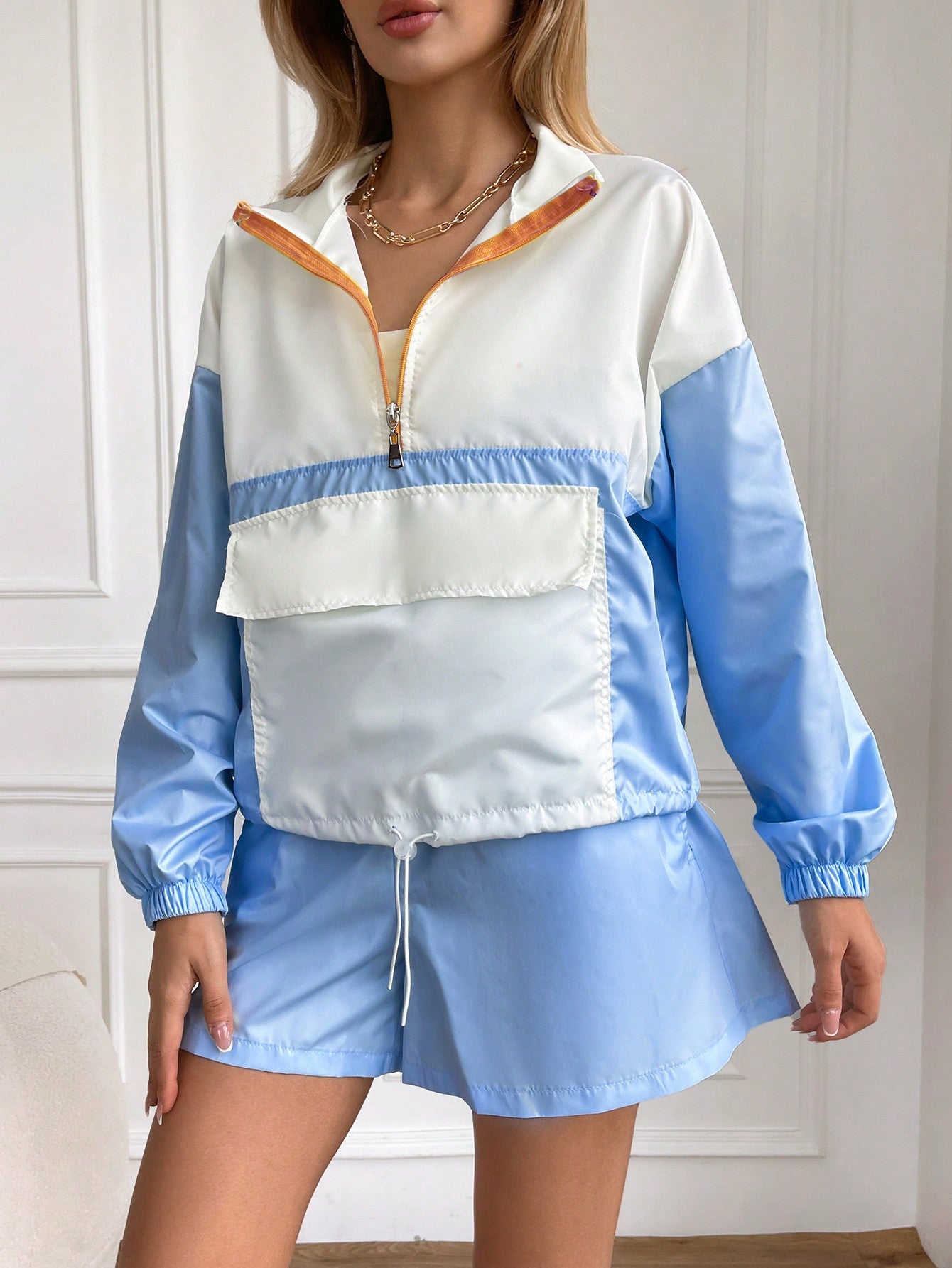 Women's Contrast Zip Half-Fly Jacket And Shorts Tracksuit