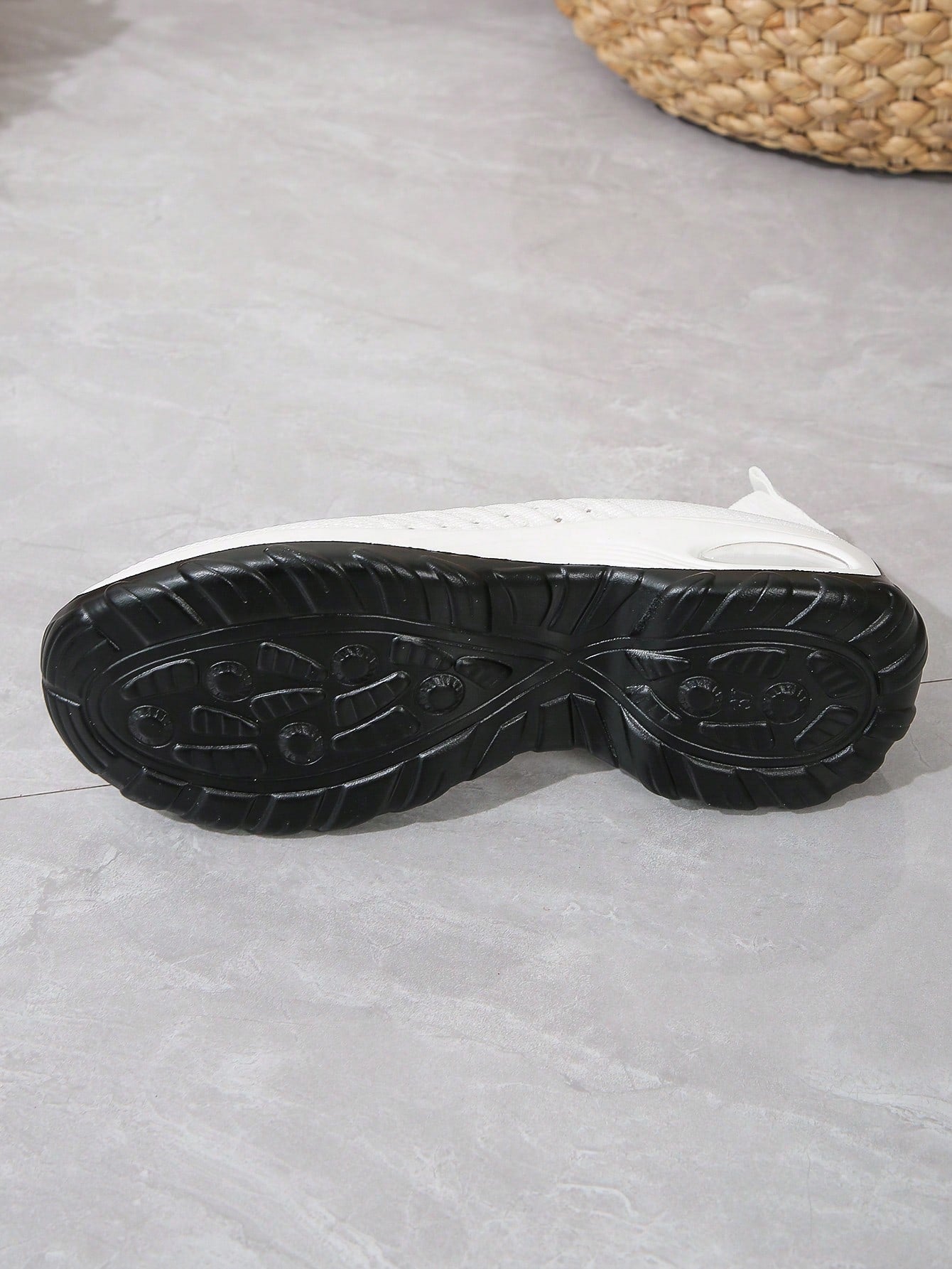 New Style Women's Casual Sports Shoes Soft Bottom Sneakers Running Wind, In Cross-Border E-Commerce