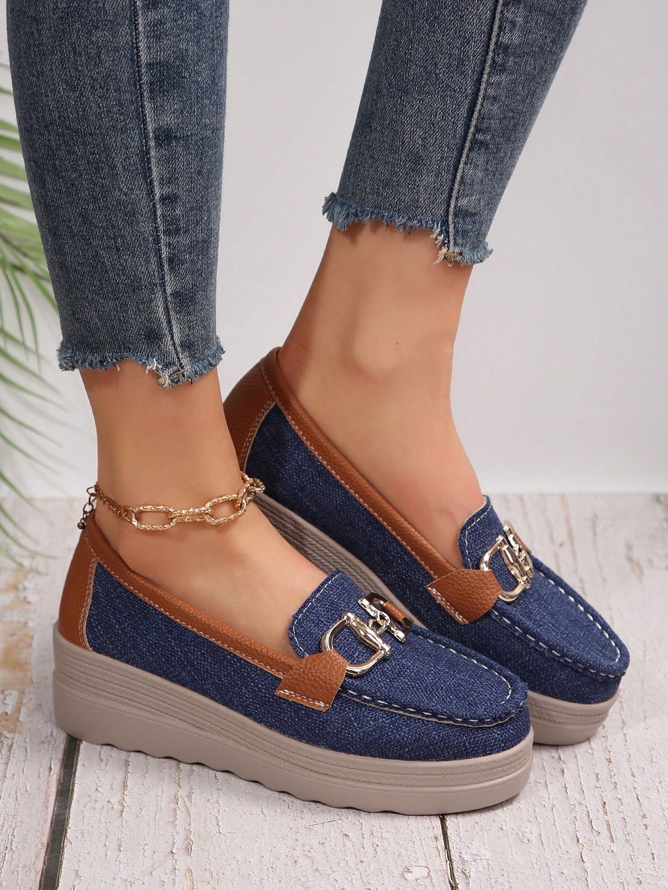 2024 Spring/Summer Hollow New Loafers Middle Aged & Older Women Shoes Soft Bottom Wedge Breathable Sandals