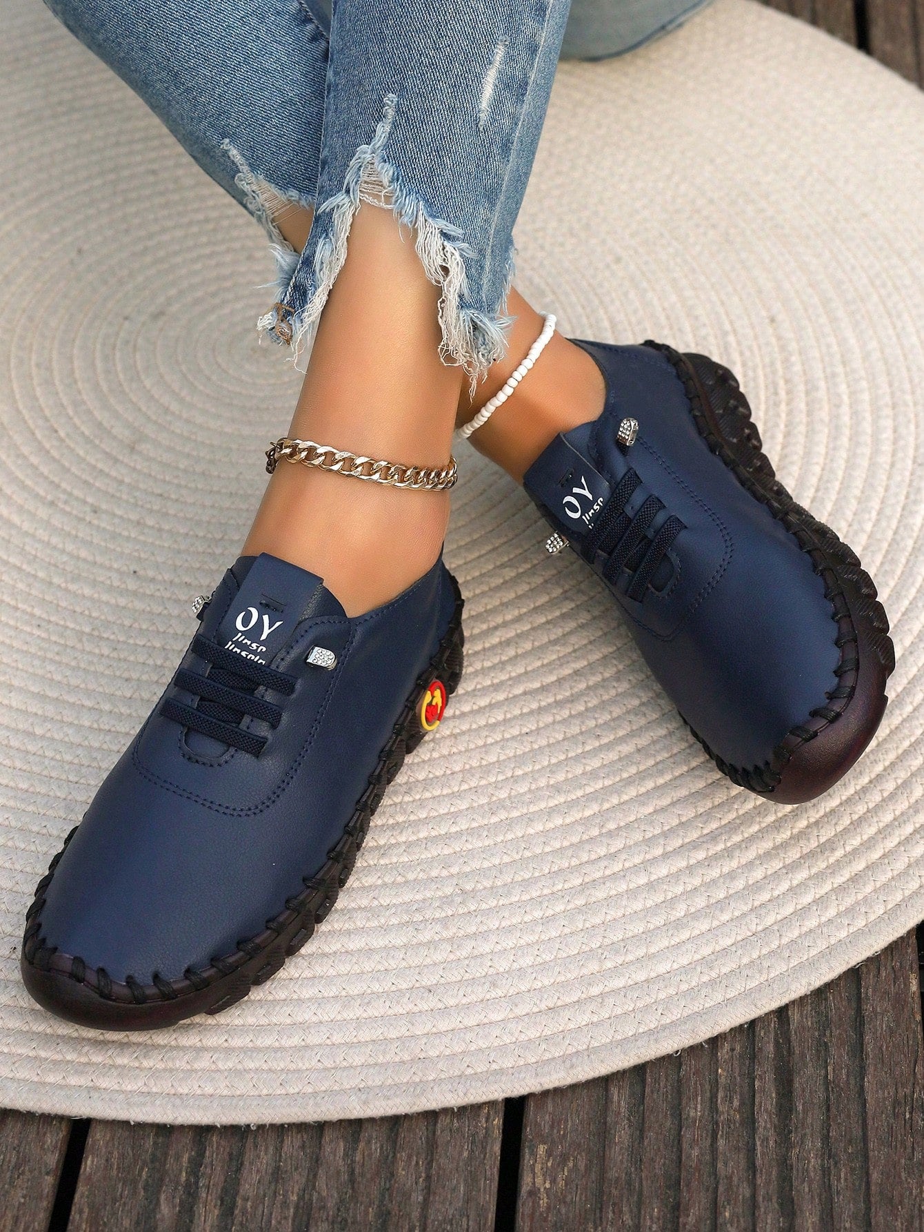 Women's Casual Simple Fashion Shoes 2024 New Style, Comfortable Cow Muscle Soft Bottom Stitching Mother Loafers (Please Order One Size Up)