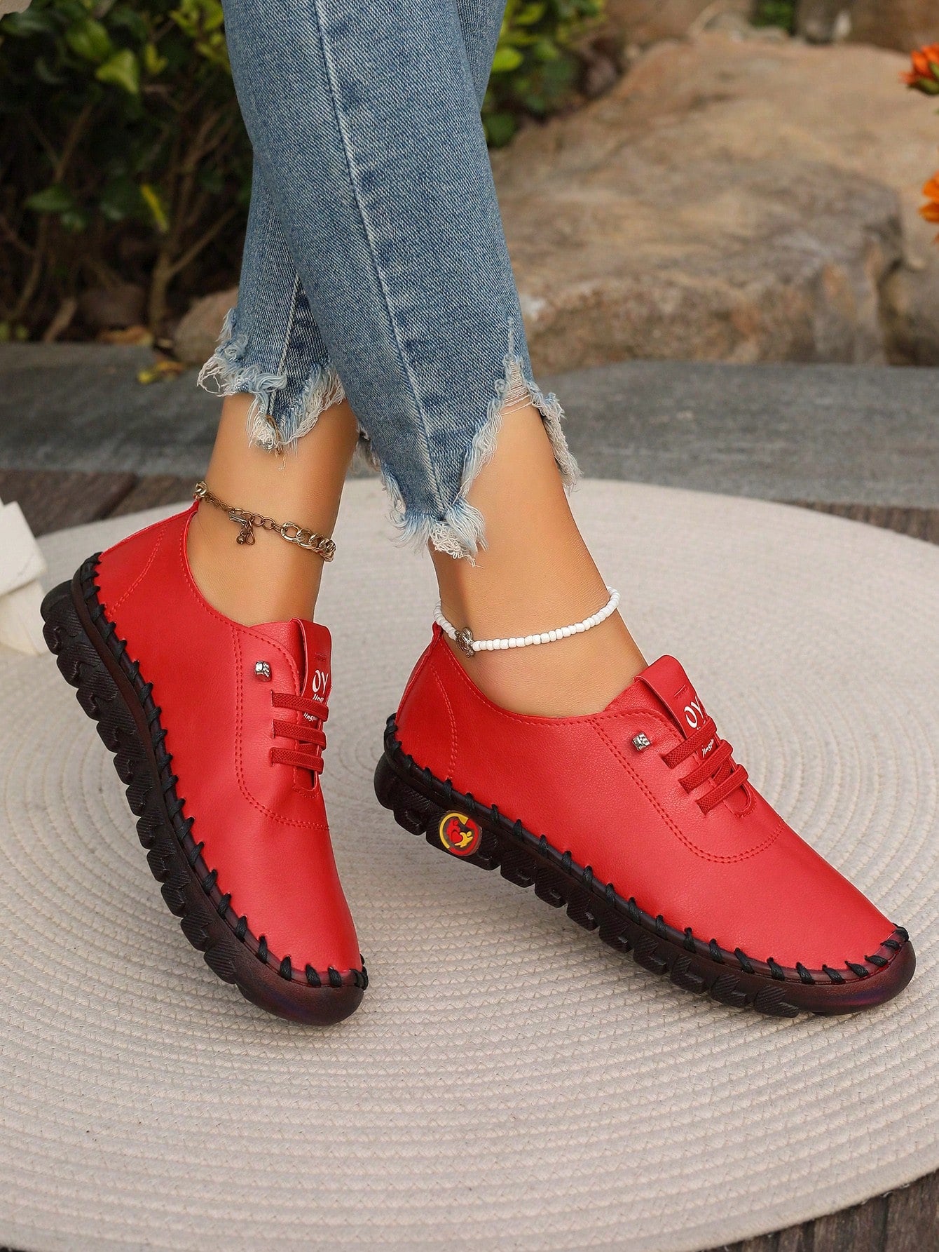Women's Casual Simple Fashion Shoes 2024 New Style, Comfortable Cow Muscle Soft Bottom Stitching Mother Loafers (Please Order One Size Up)