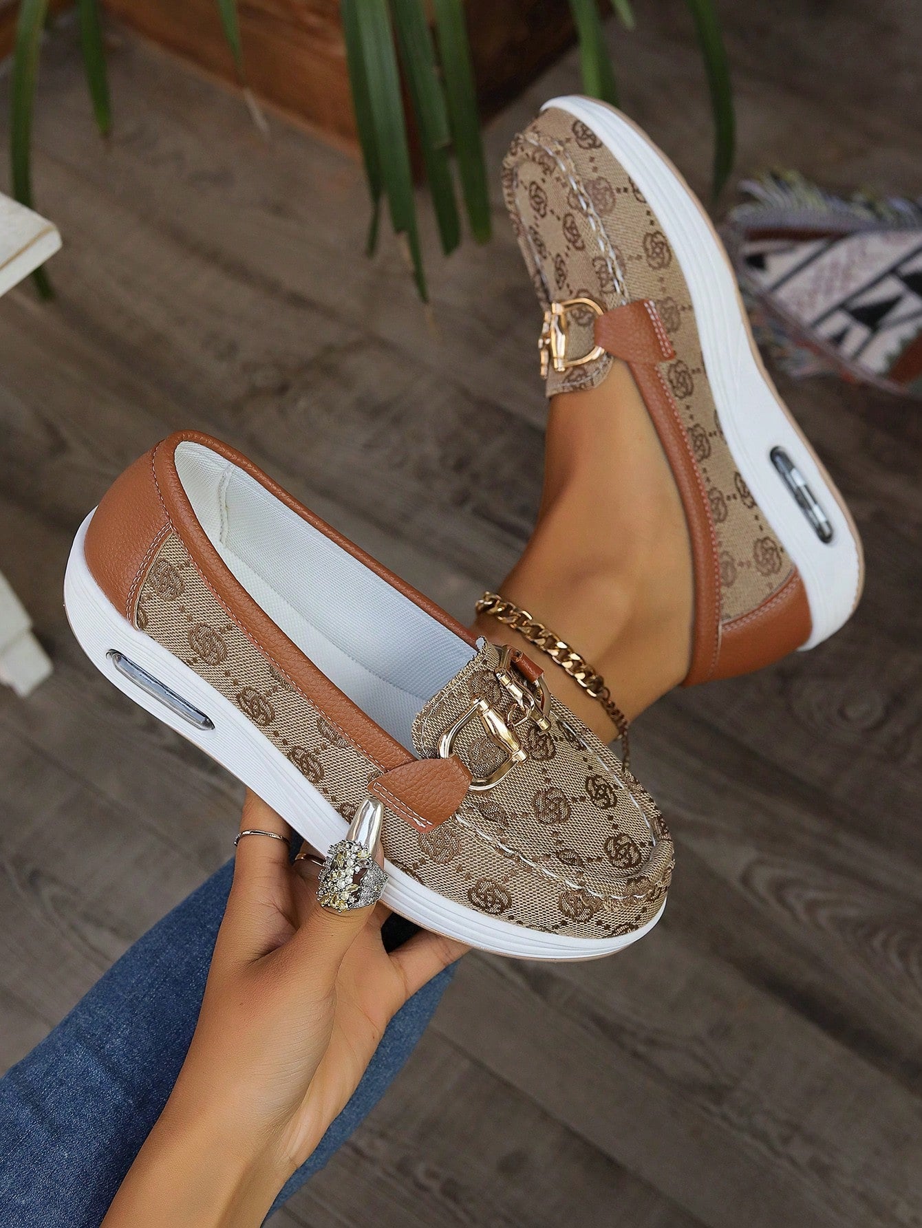2024 Spring/Autumn New Arrival Plus Size Women Shoes, Metal Buckle, Thick Bottom, Shallow Mouth, Casual Loafers.