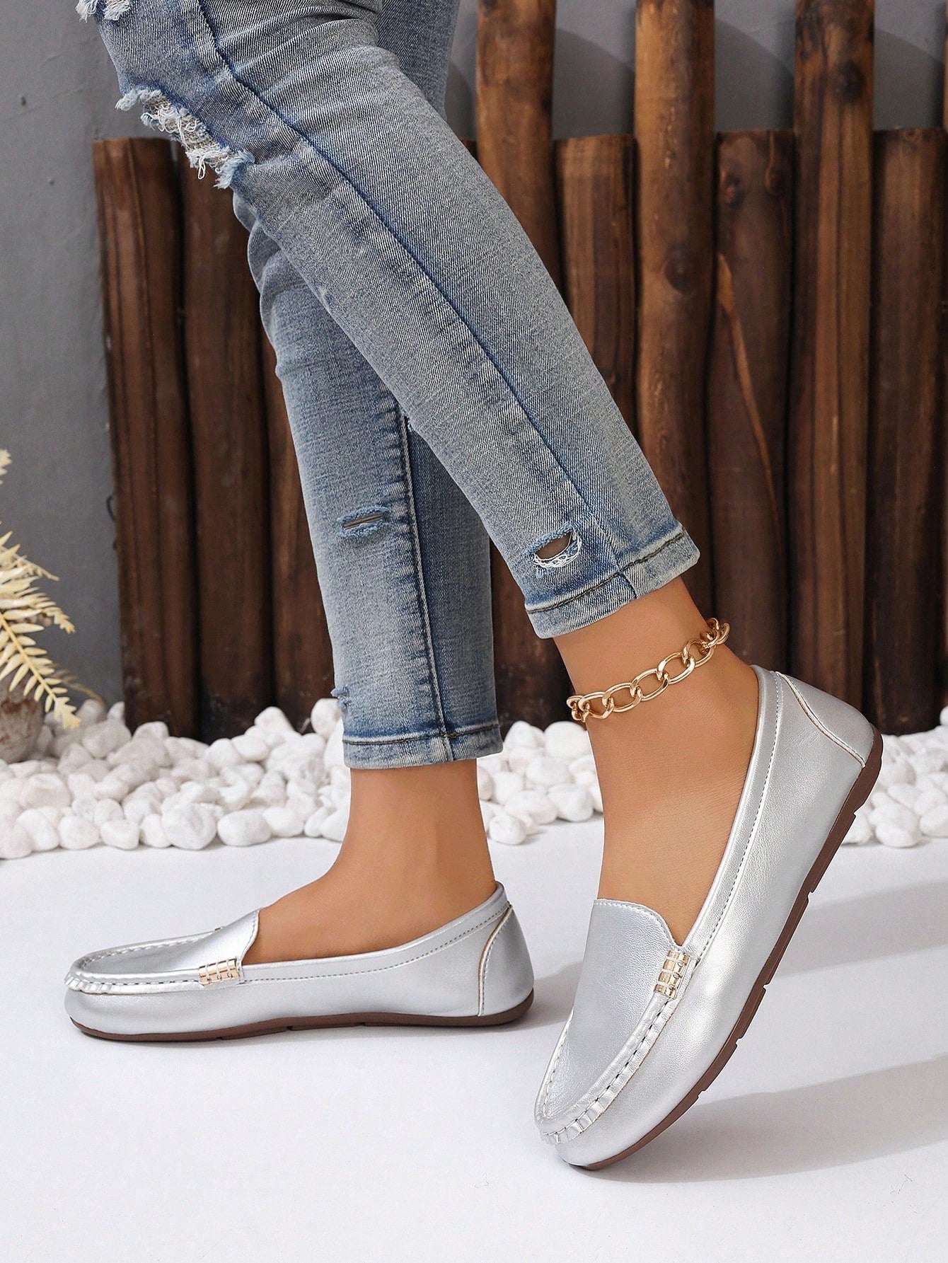 2024 New Arrival Women's Flat Loafers, Low Cut Slip-On Driving Shoes, Large Size Casual Suede Leather Shoes For Mom