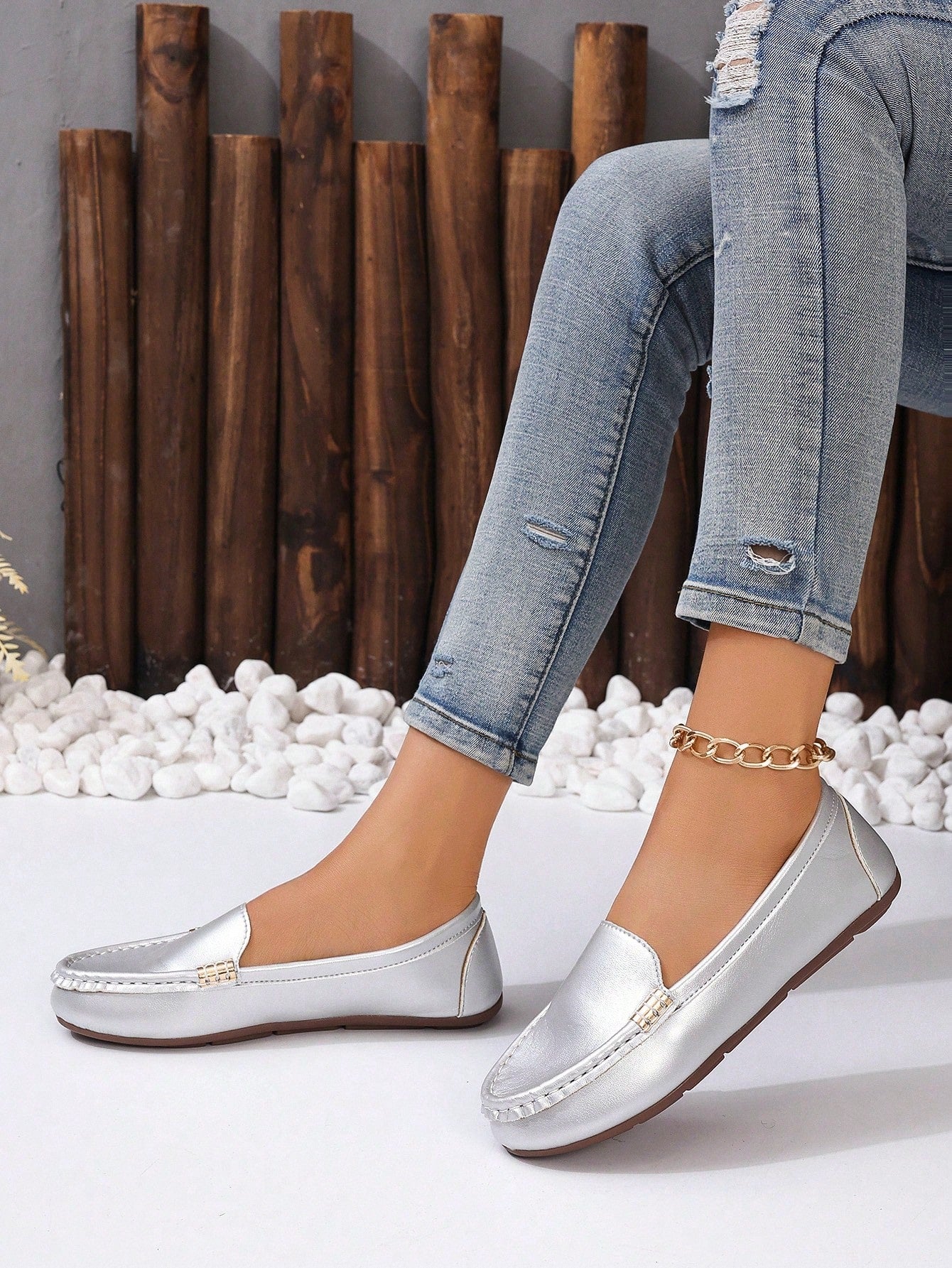 2024 New Arrival Women's Flat Loafers, Low Cut Slip-On Driving Shoes, Large Size Casual Suede Leather Shoes For Mom