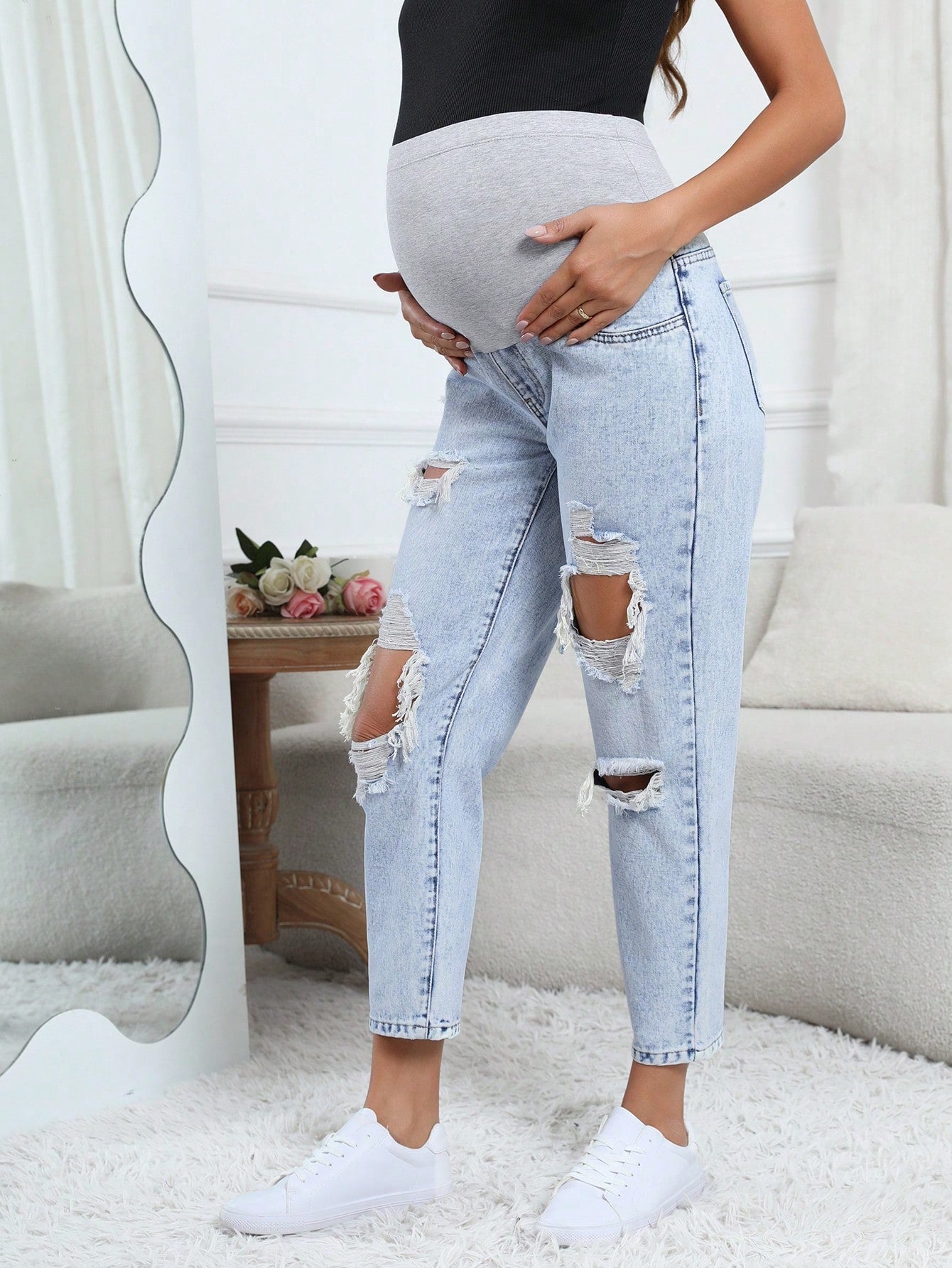 Pregnant Women's Daily Simple Solid Color Ripped Jeans For Maternity