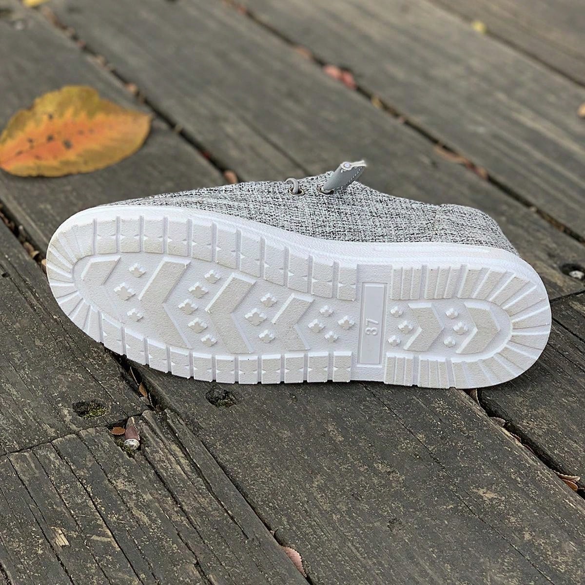 1 Pair Women's Slip-Resistant Round Toe Canvas Comfortable Lightweight Flat Shoes