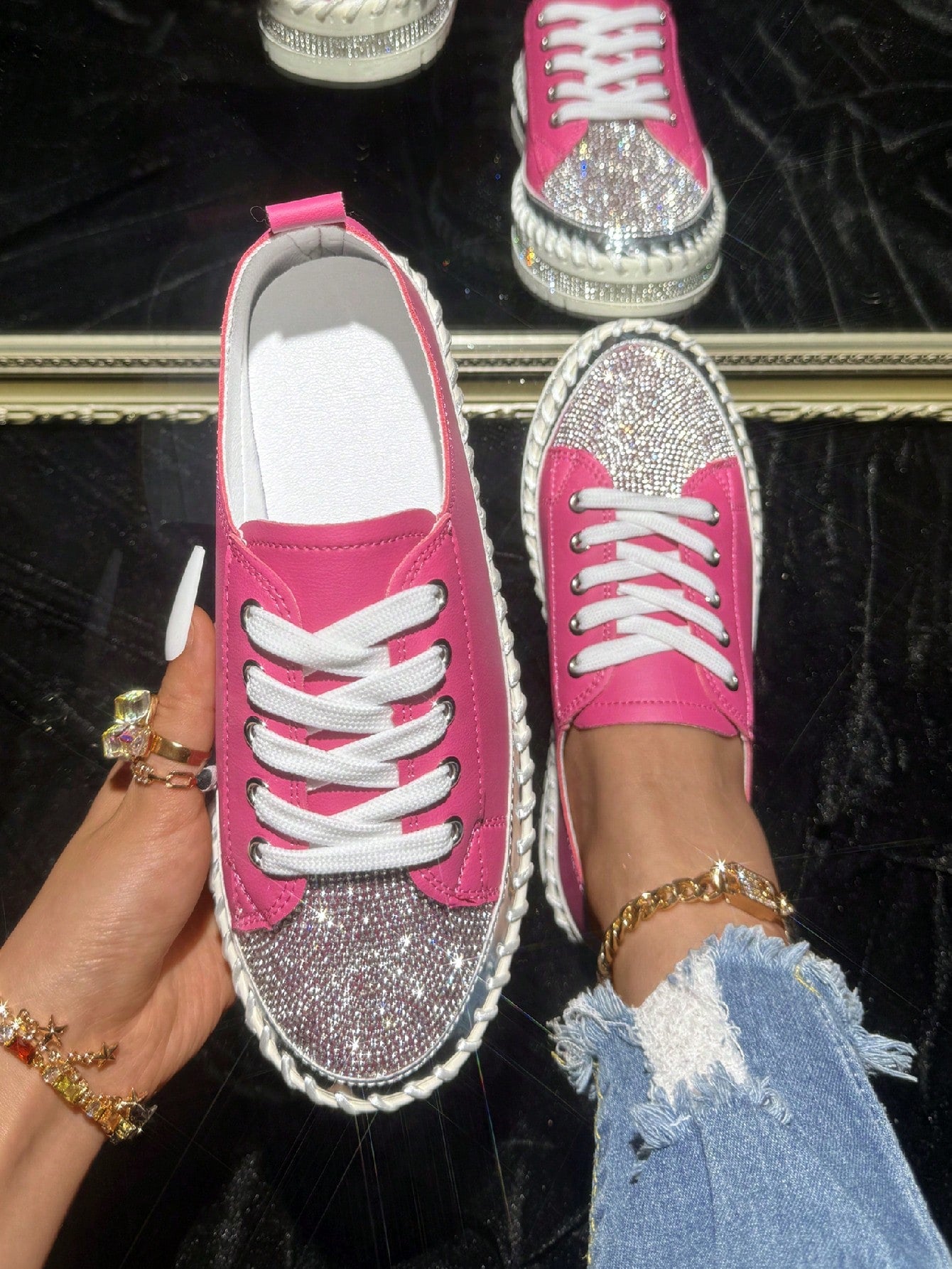 Women's Sparkling Pink Diamond Lace-Up Sneakers, Fashionable Casual Sports Shoes With Soft Soles, Suitable For College Students