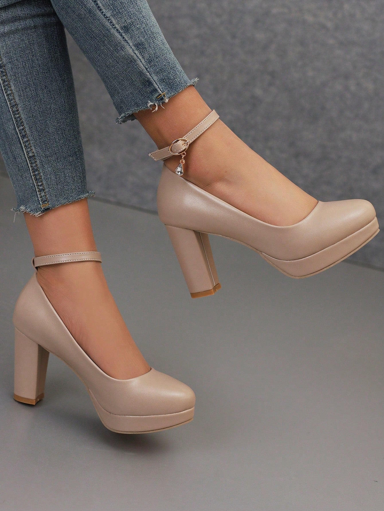 Khaki High-Heel Shoes With Platform, PU Material, Four Seasons Shoes With Ankle Strap, Chunky Heels, Elegant Work Office Shoes For Women