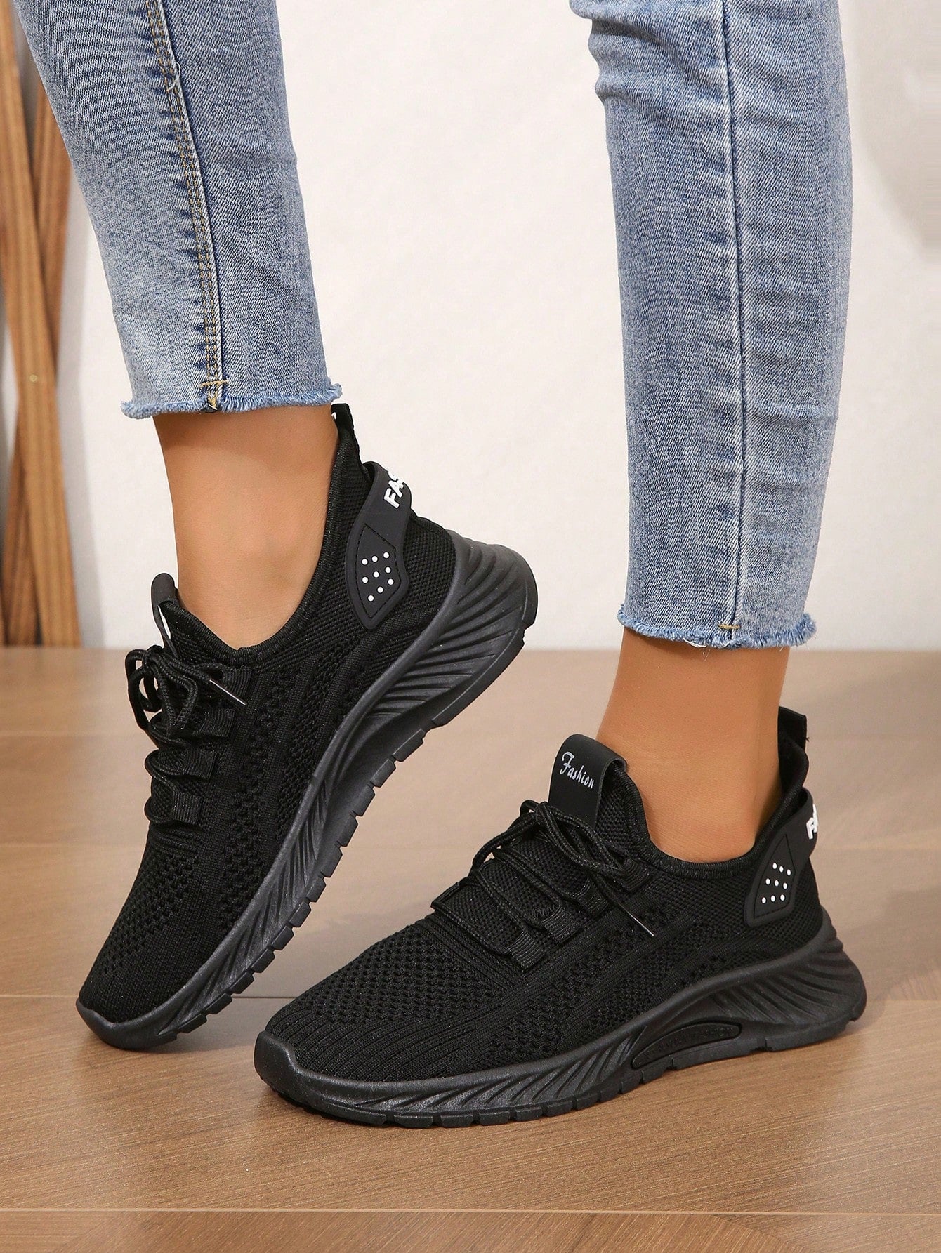 Women's Lightweight Running Sneakers, Breathable Lace Up Outdoor Tennis Trainers, Comfy Walking Sports Shoes ByYQUS