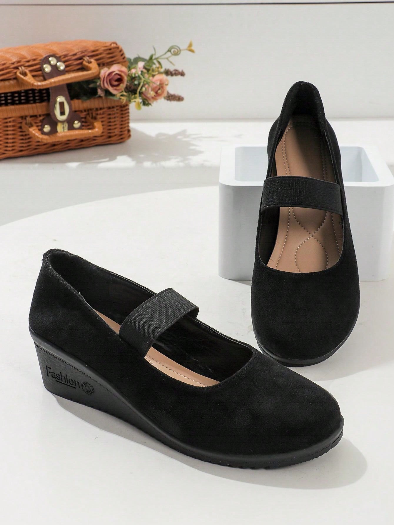 2024 New Soft Bottom Wedge Heel Women's Shoes, Black Round Toe Work Shoes Suitable For Professional Work, Job Interviews And Comfortable For Daily Wear