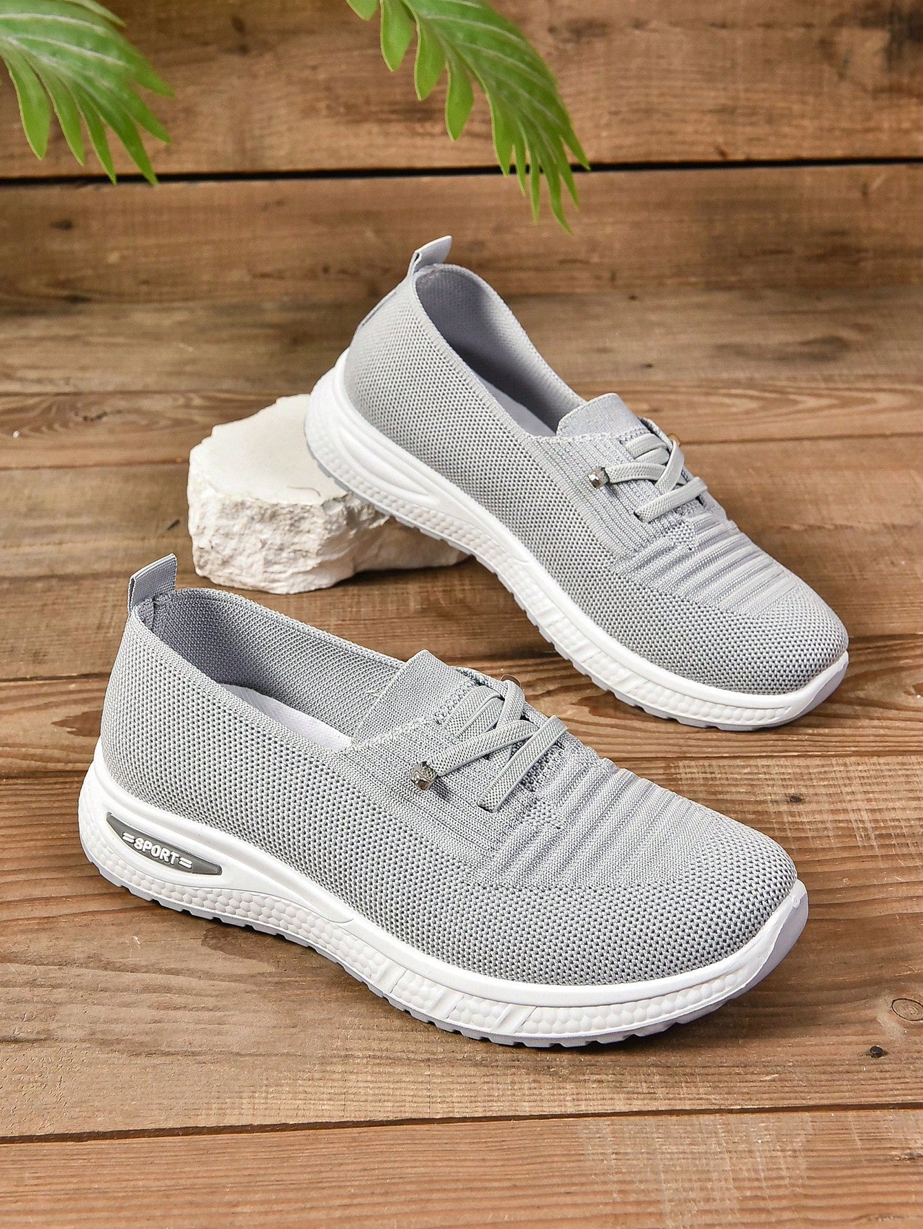 Women's Lightweight Running Sneakers, Breathable Lace Up Outdoor Tennis Trainers, Comfy Walking Sports Shoes ByYQUS