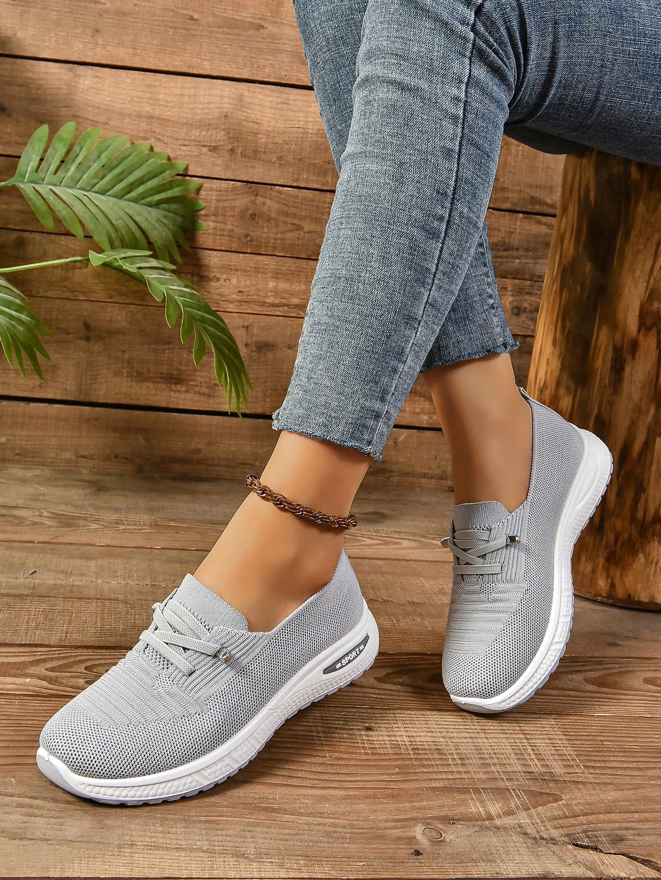 Women's Lightweight Running Sneakers, Breathable Lace Up Outdoor Tennis Trainers, Comfy Walking Sports Shoes ByYQUS