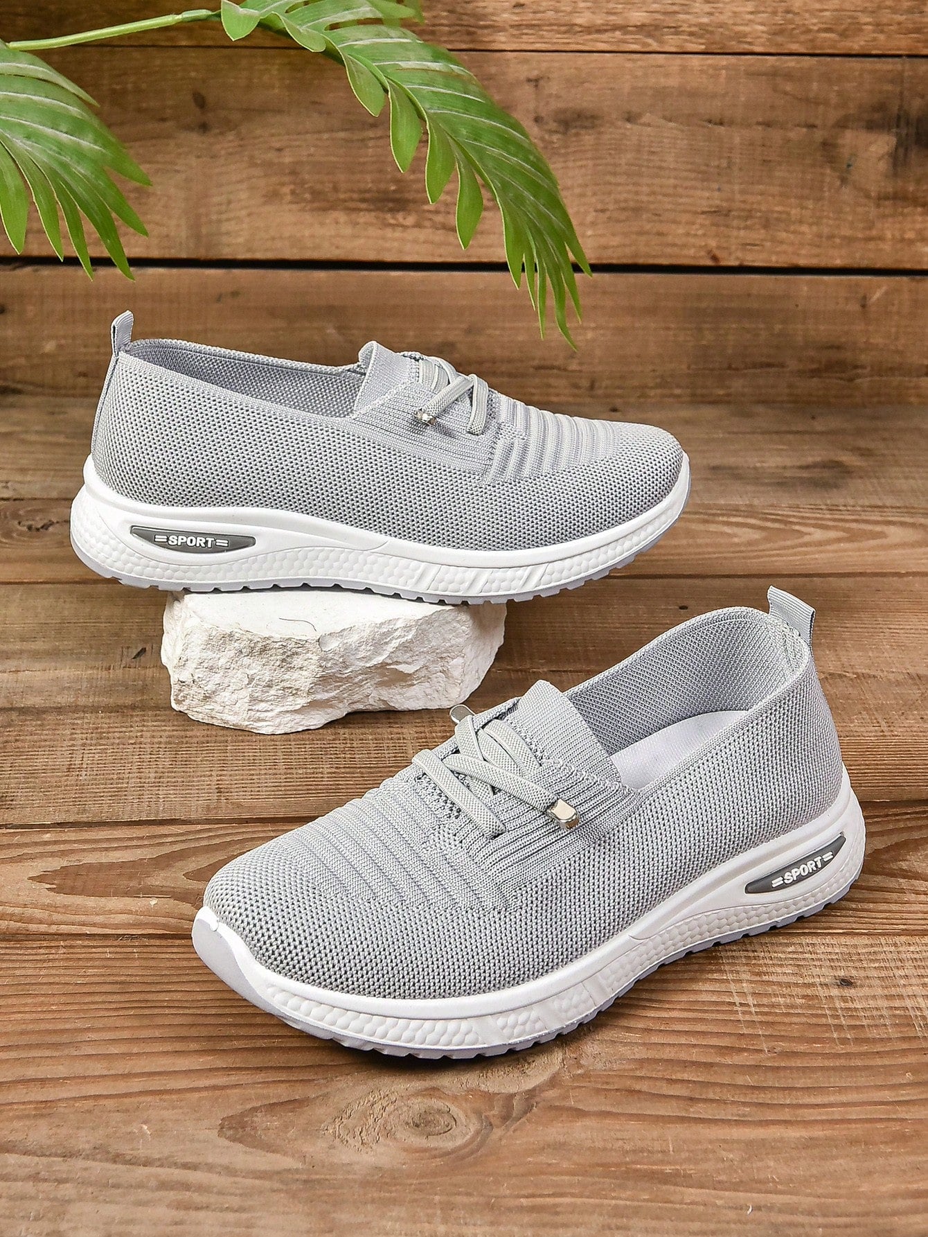 Women's Lightweight Running Sneakers, Breathable Lace Up Outdoor Tennis Trainers, Comfy Walking Sports Shoes ByYQUS